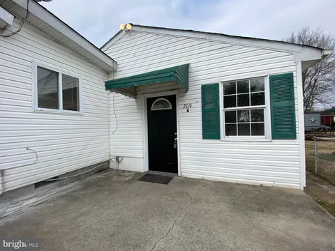 209 Hamilton Street Unit A, Fredericksburg, VA MLS: VASP2032772