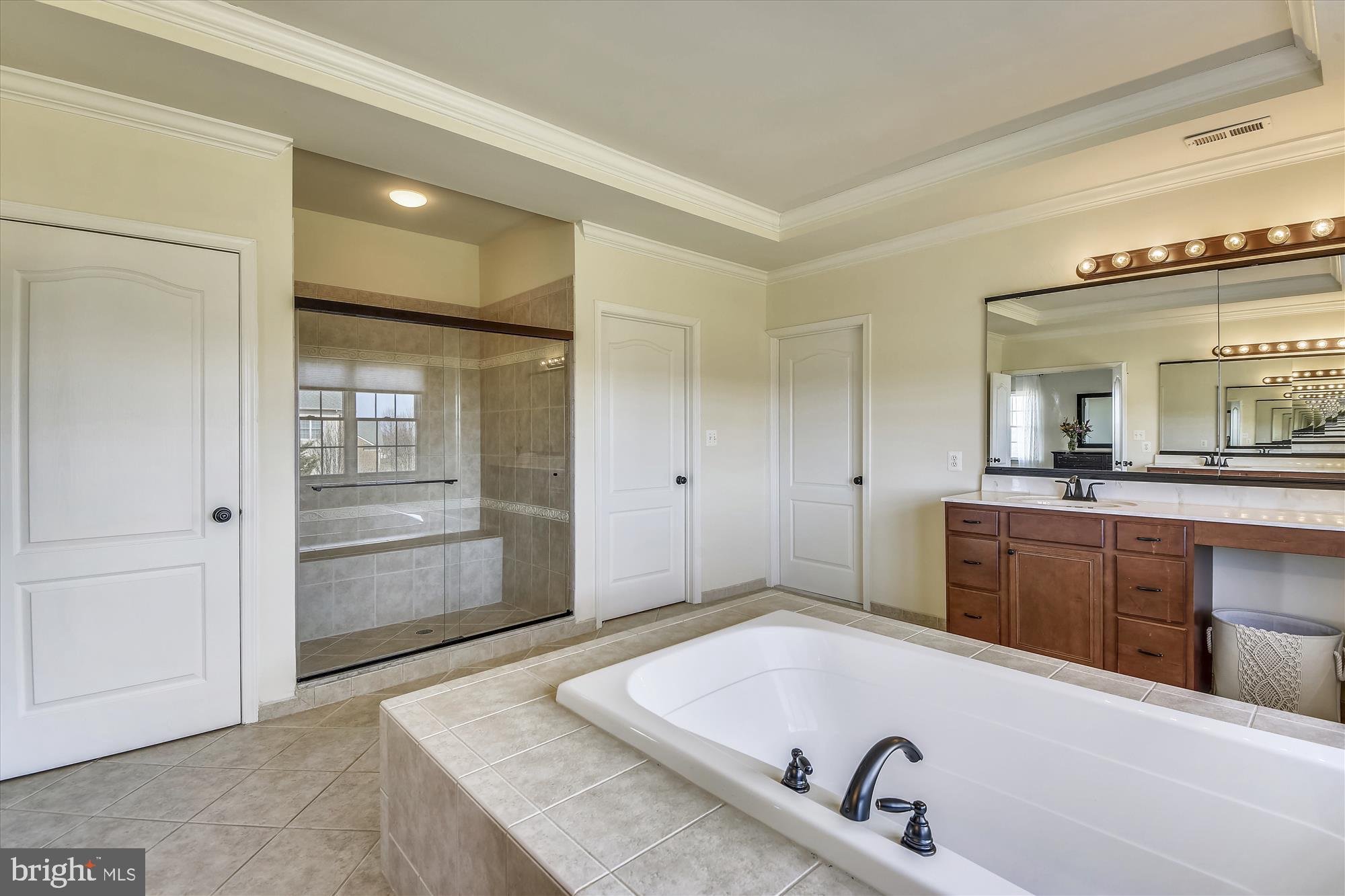 WILLOW VALE FARMS - Residential