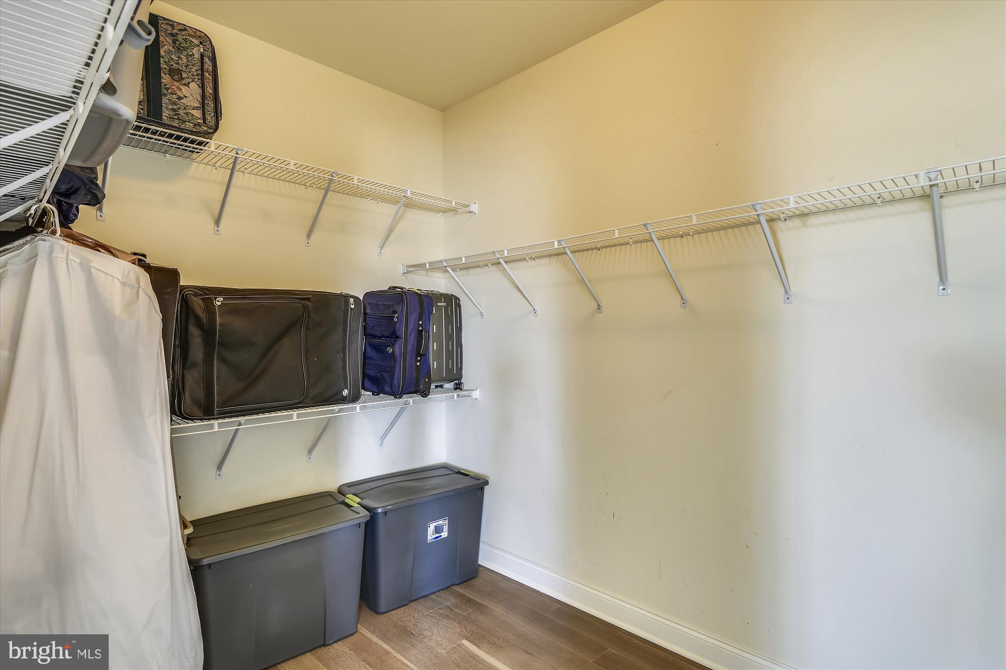 WILLOW VALE FARMS - Residential