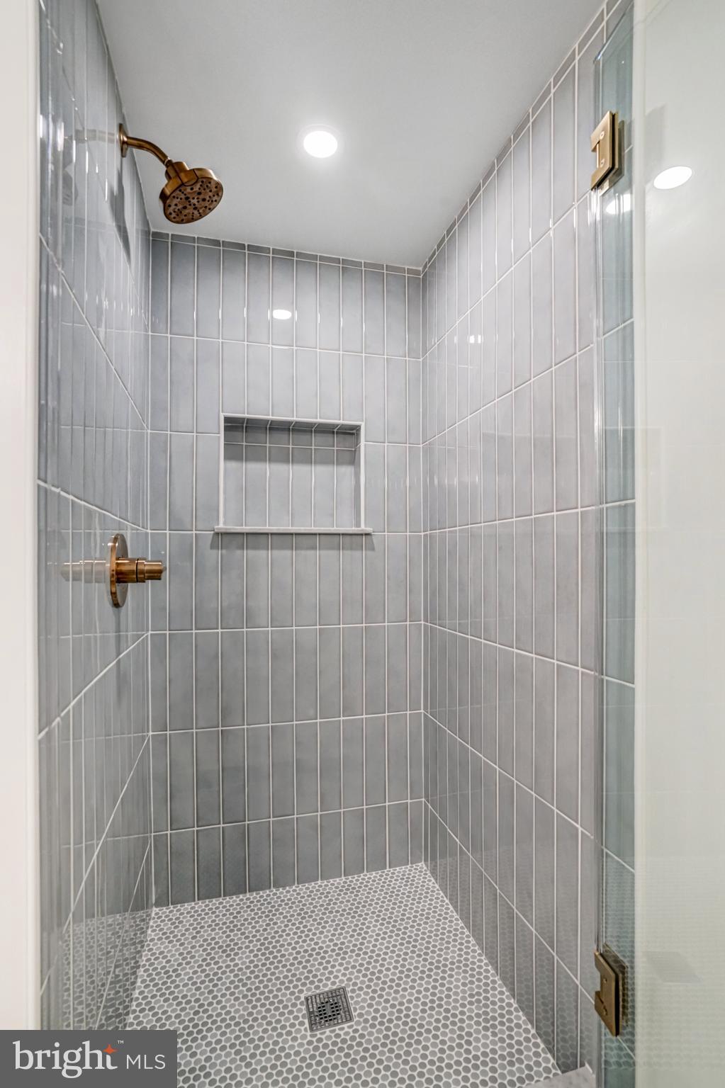 MT ZEPHYR - Residential