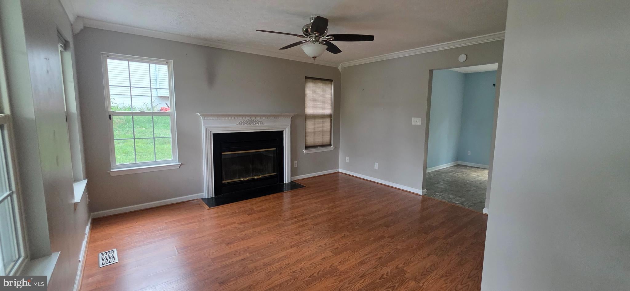 983 MEADOW COURT