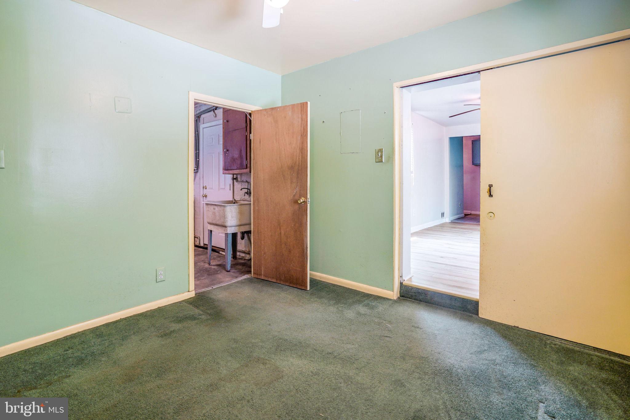 SNUG HARBOR - Residential