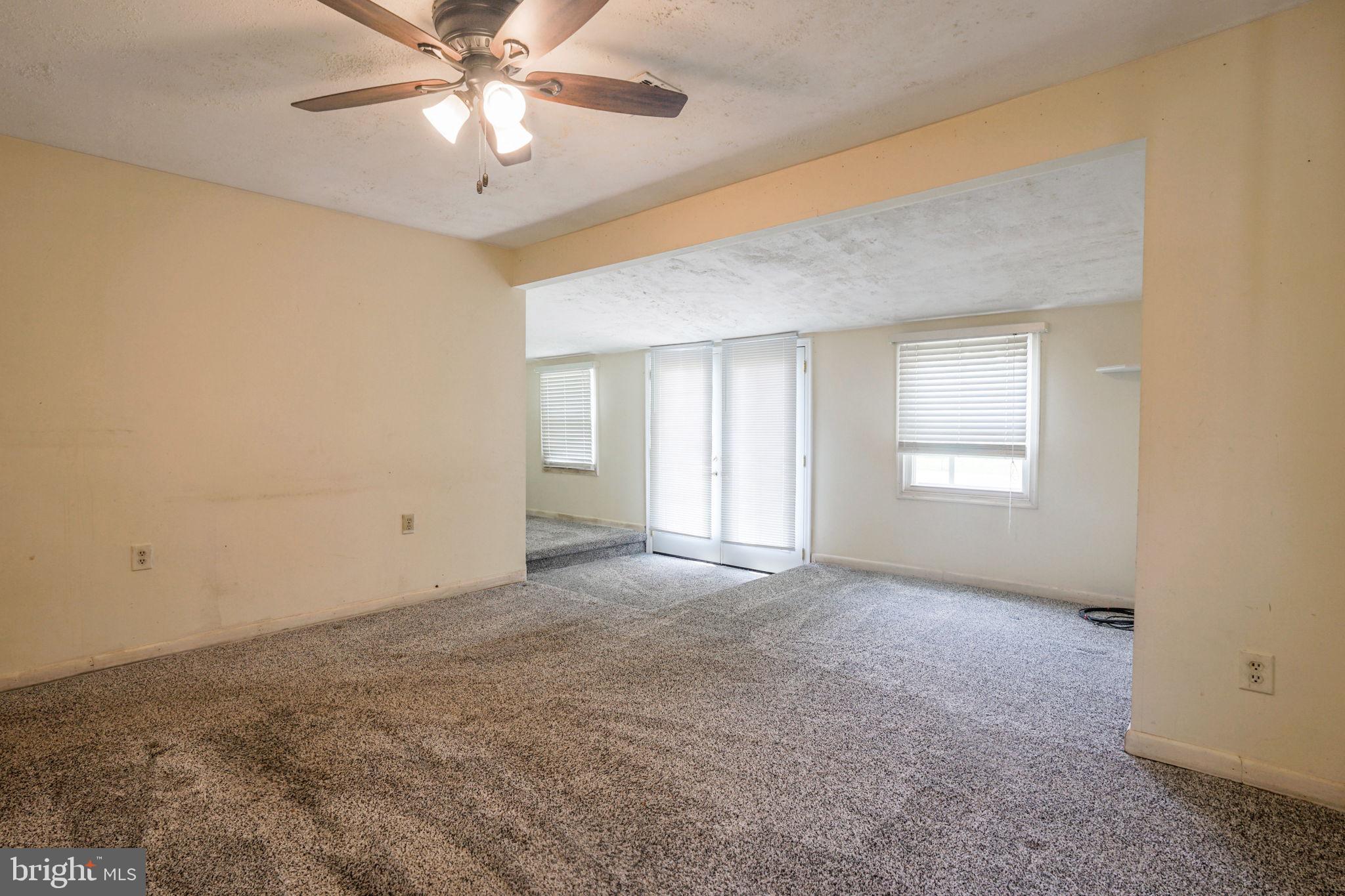 SNUG HARBOR - Residential