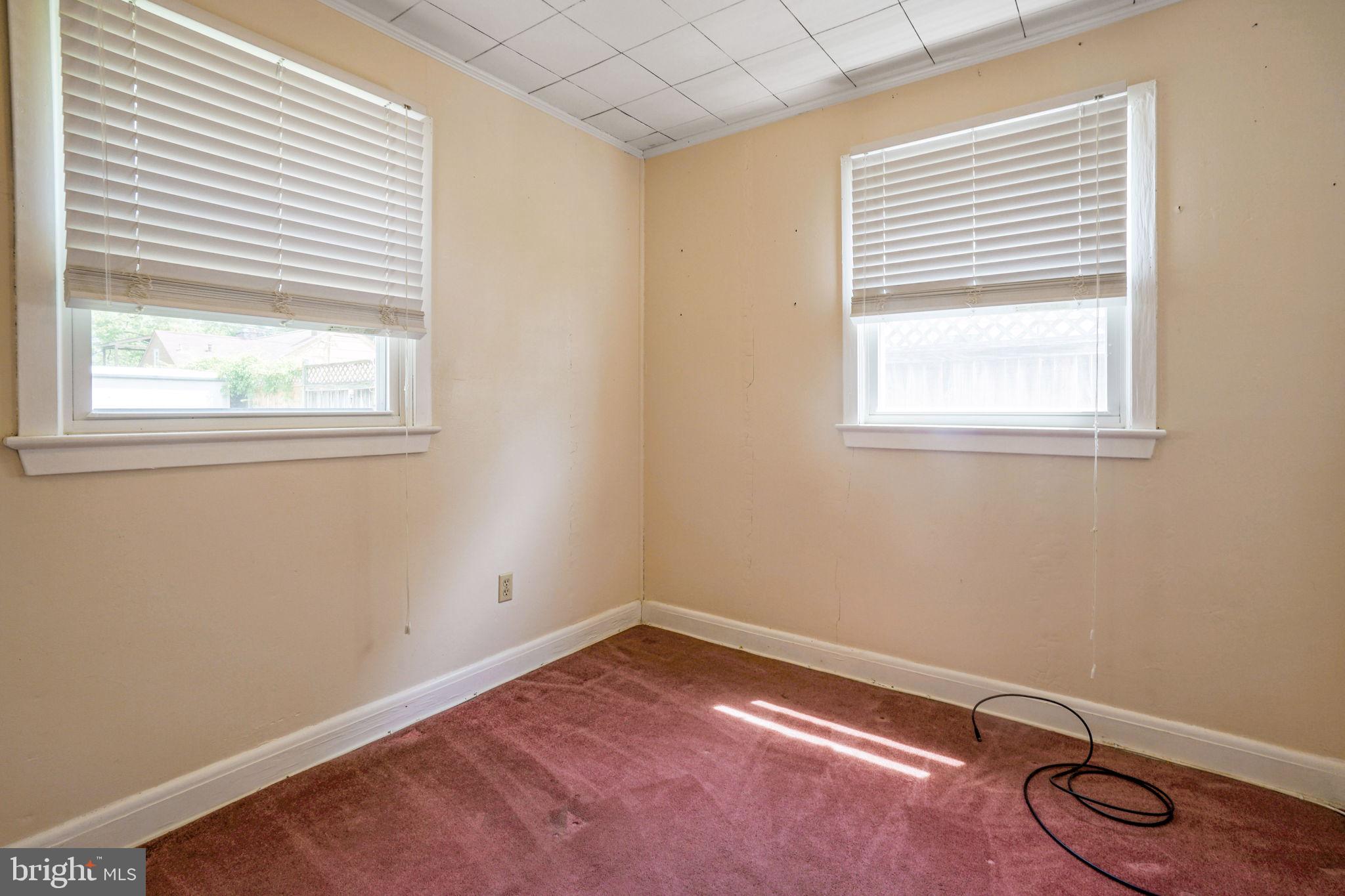 SNUG HARBOR - Residential