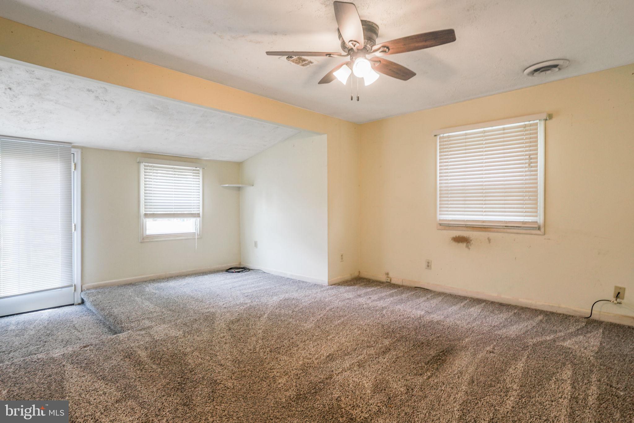 SNUG HARBOR - Residential