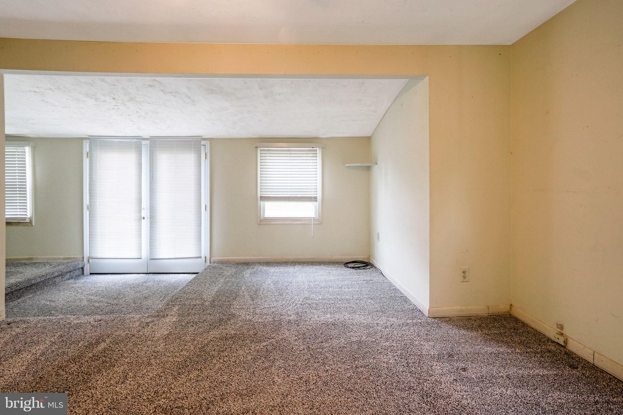 SNUG HARBOR - Residential