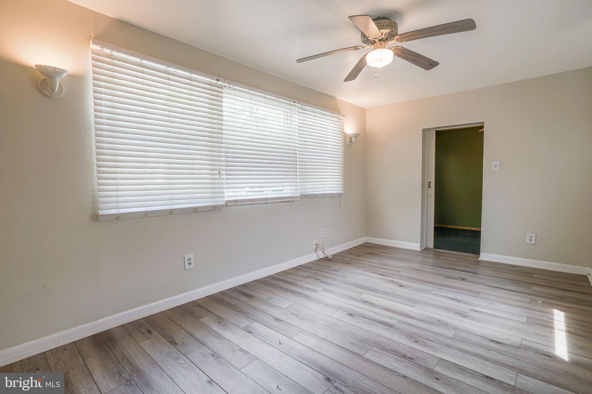 SNUG HARBOR - Residential