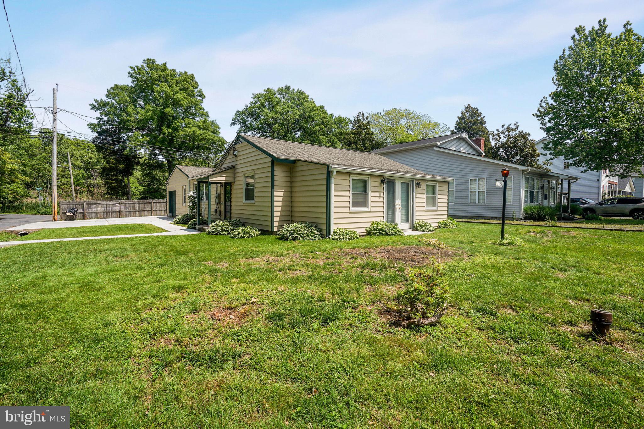 SNUG HARBOR - Residential