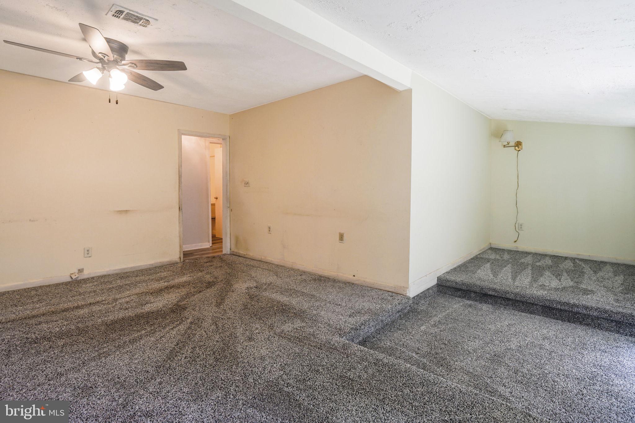 SNUG HARBOR - Residential