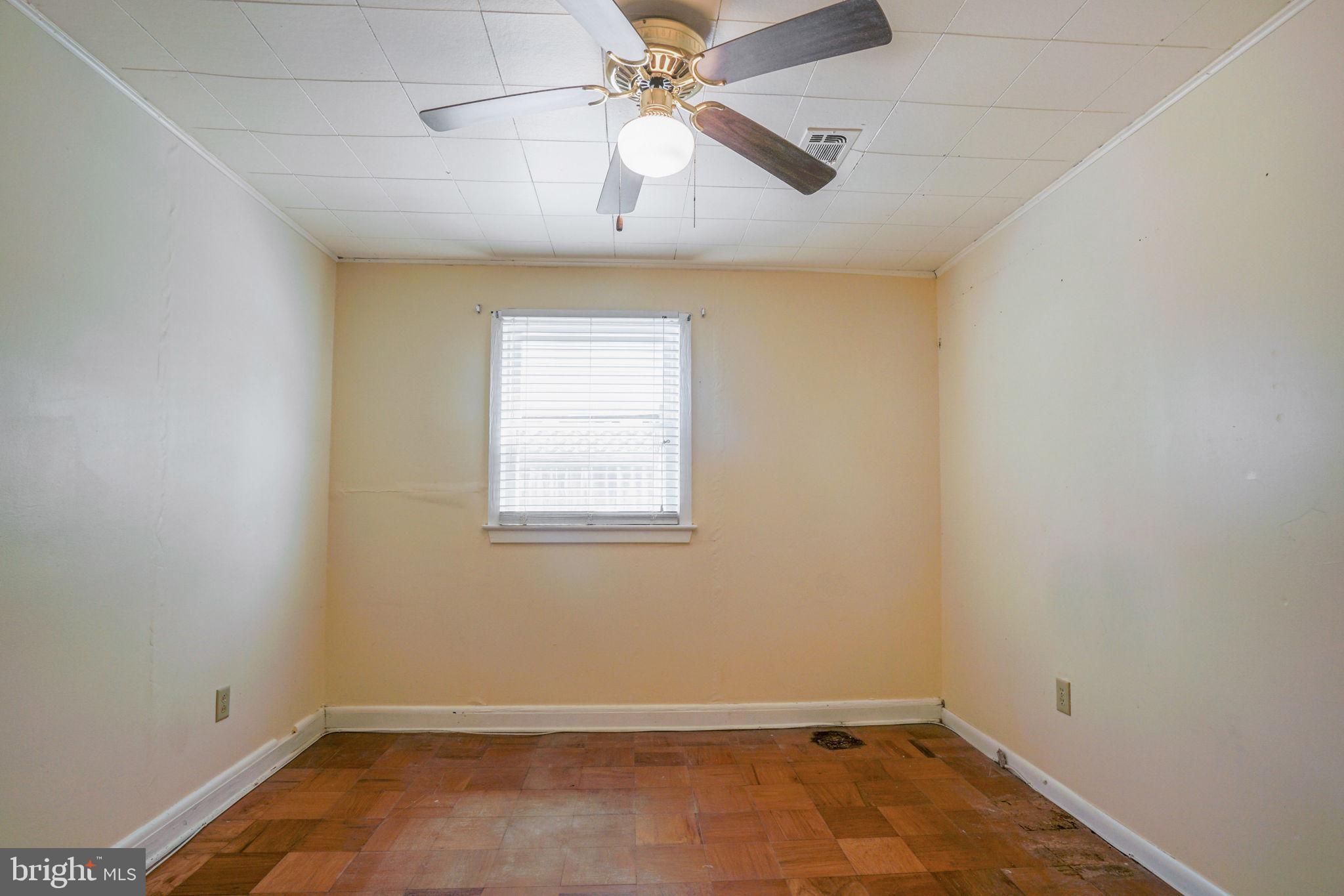 SNUG HARBOR - Residential