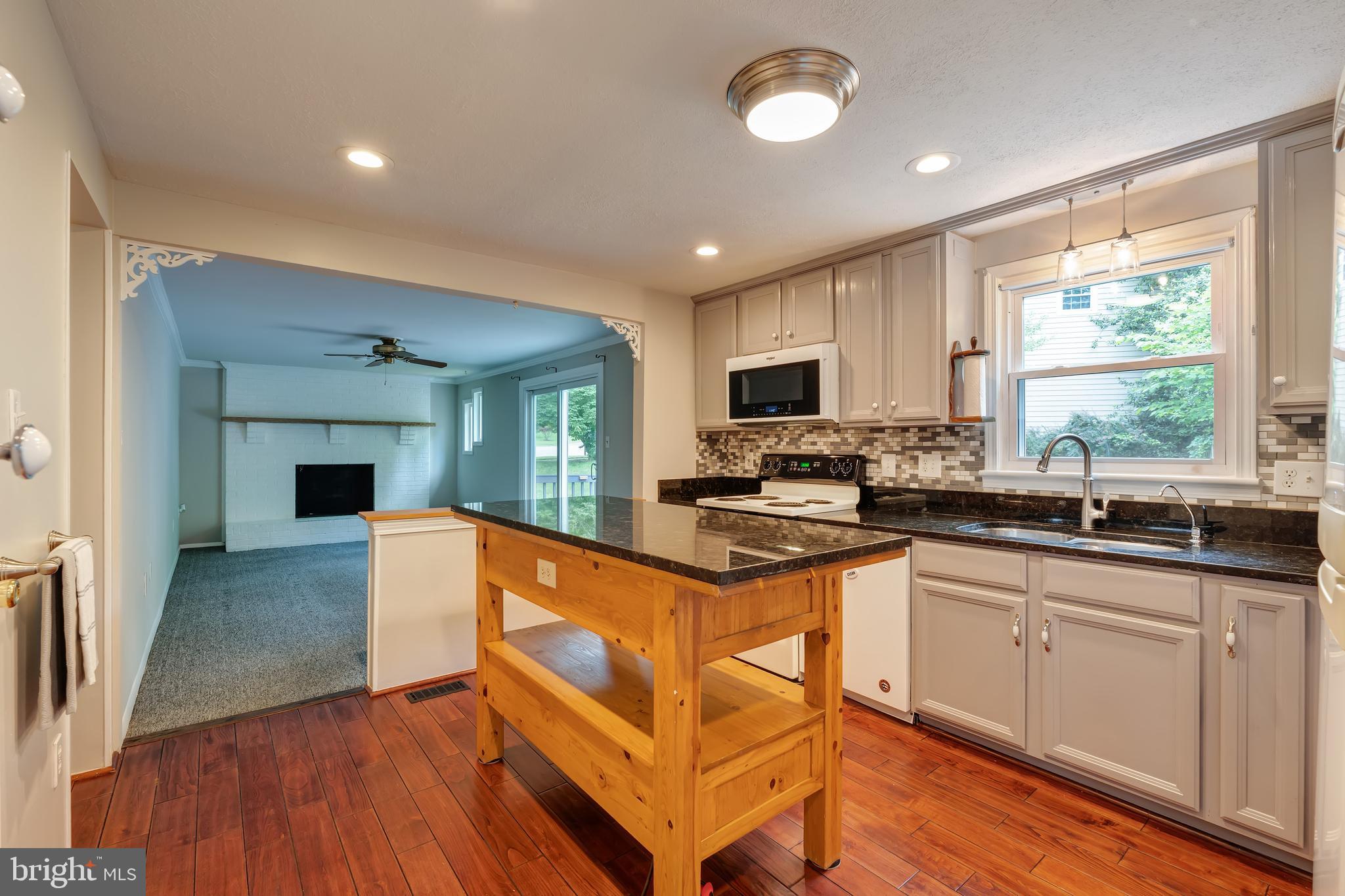 NEWPORT - Residential