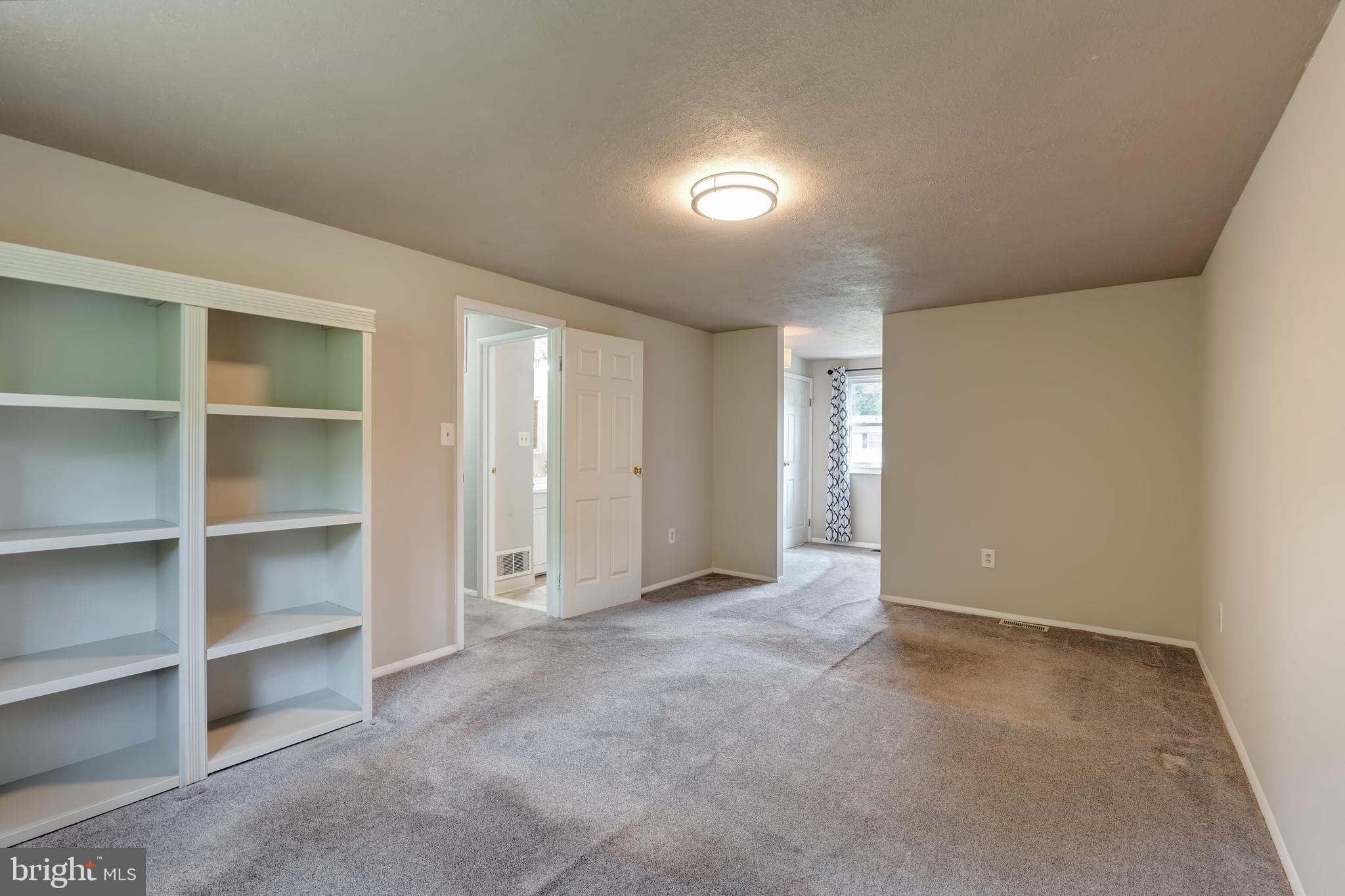 NEWPORT - Residential