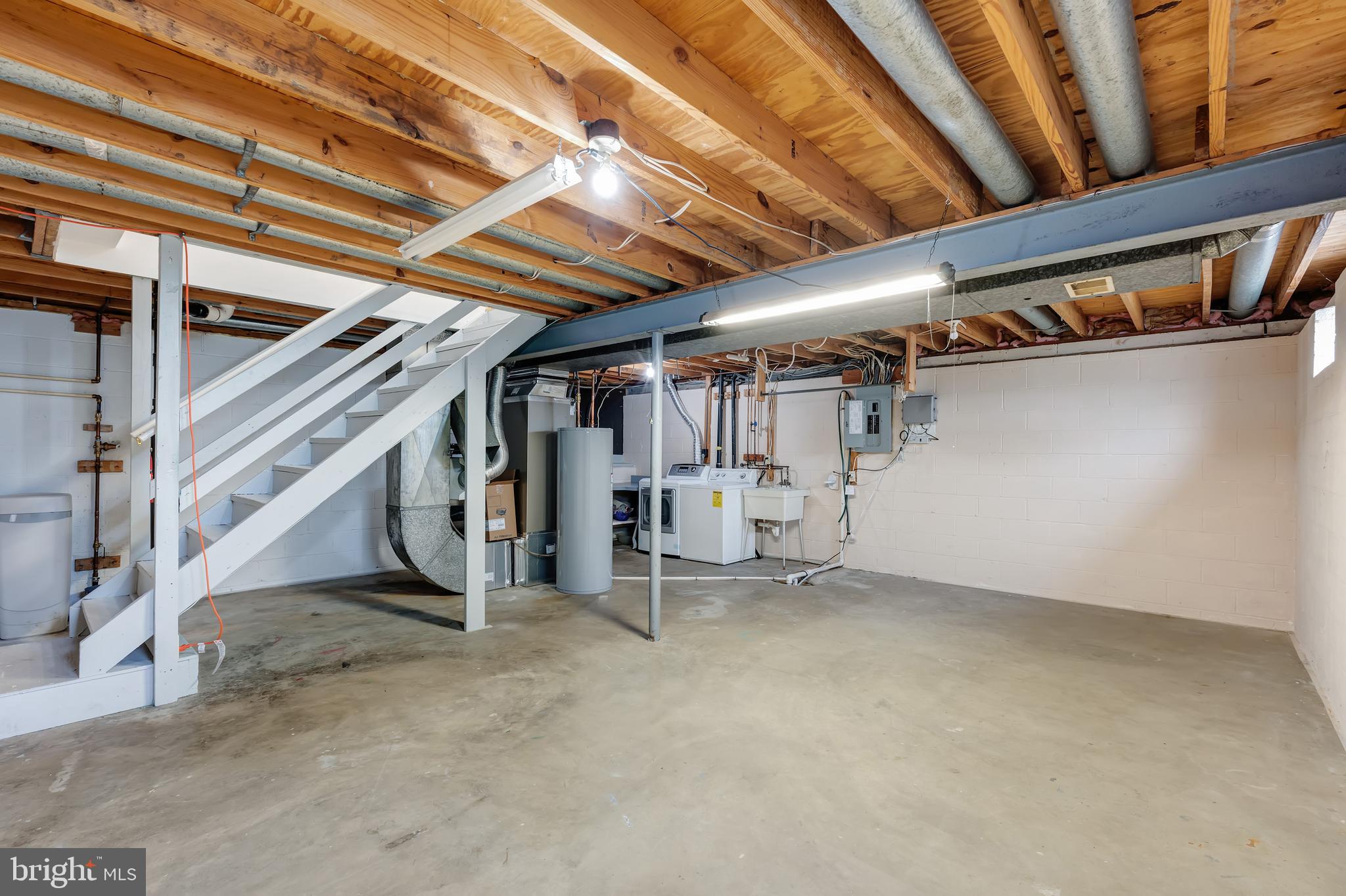 NEWPORT - Residential