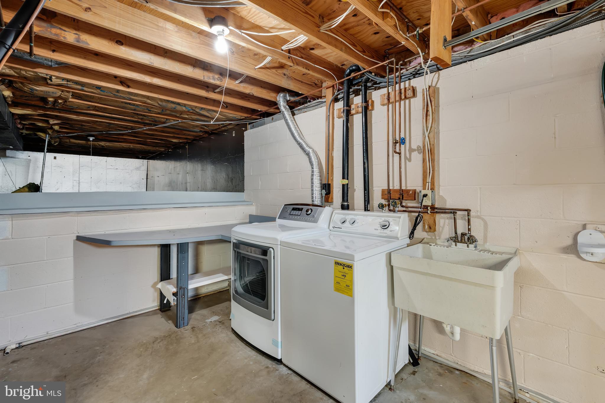 NEWPORT - Residential