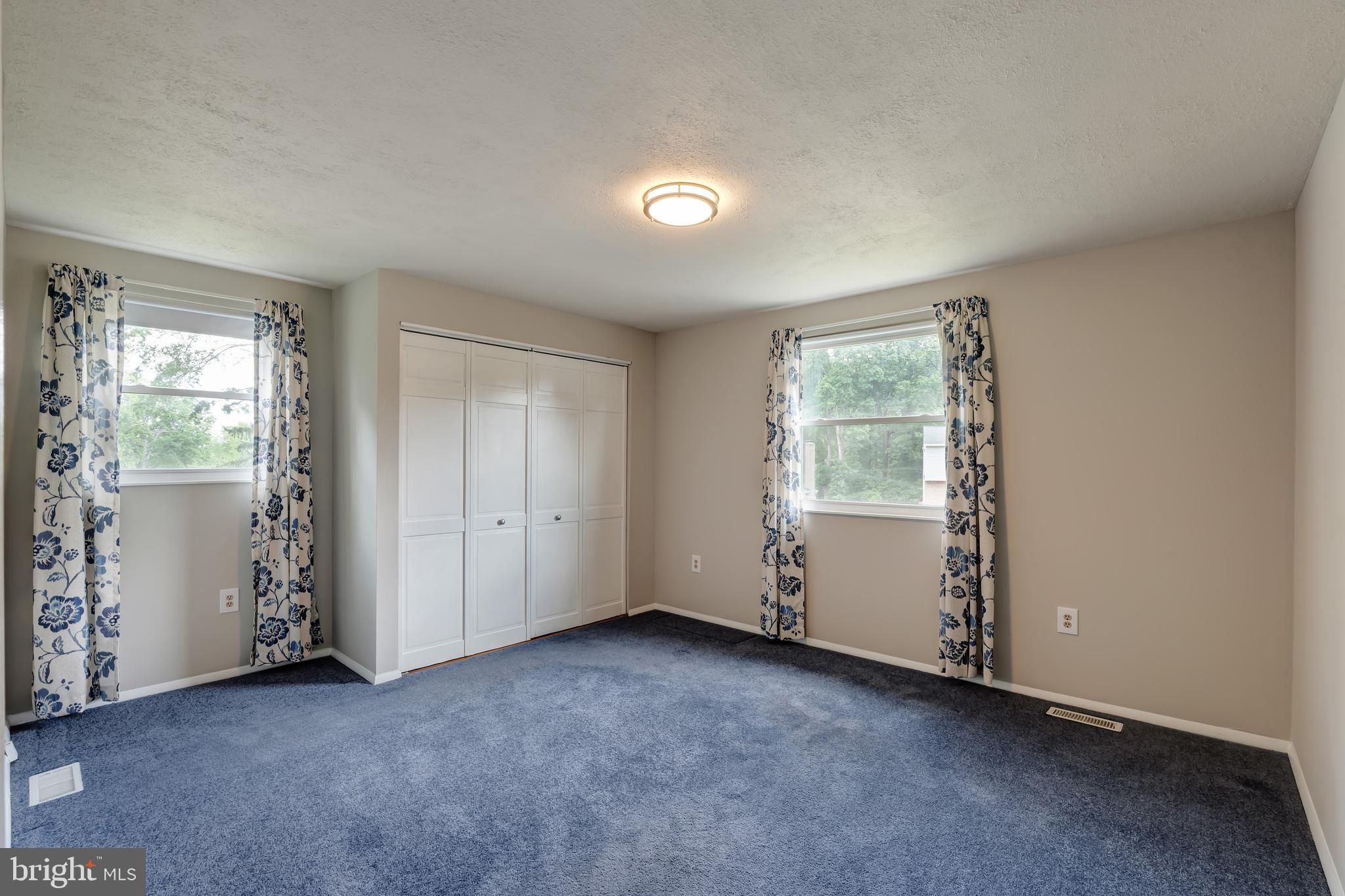 NEWPORT - Residential