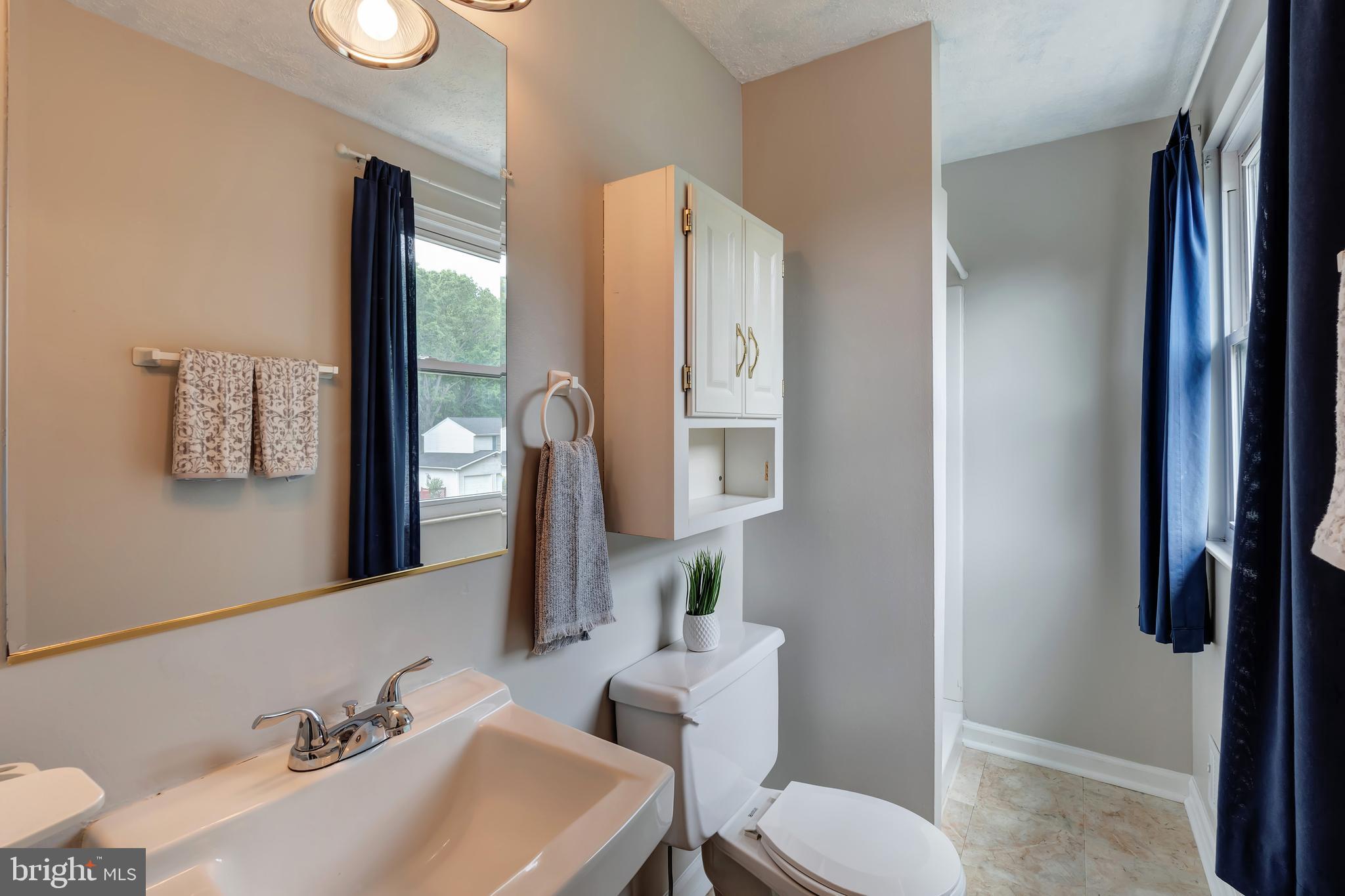 NEWPORT - Residential