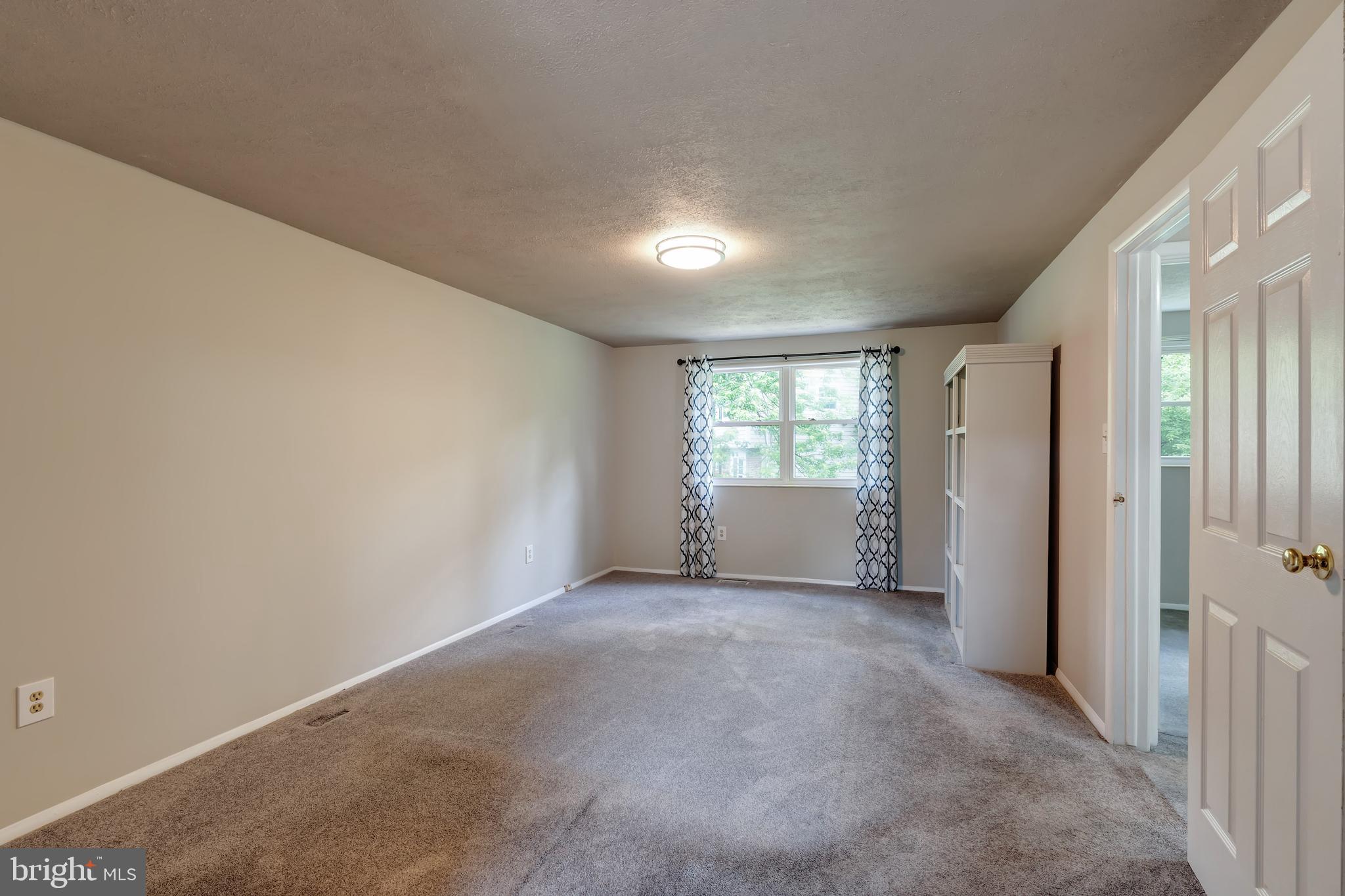 NEWPORT - Residential