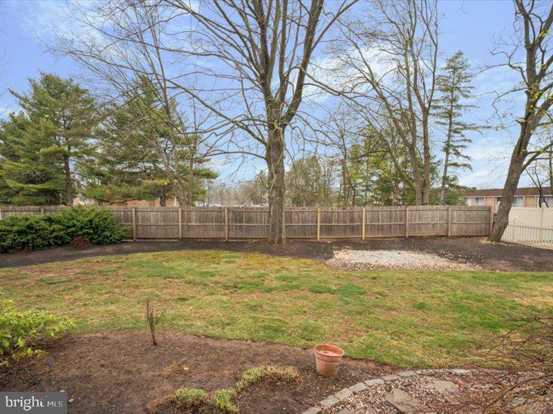 GLEN VIEW PARK - Residential