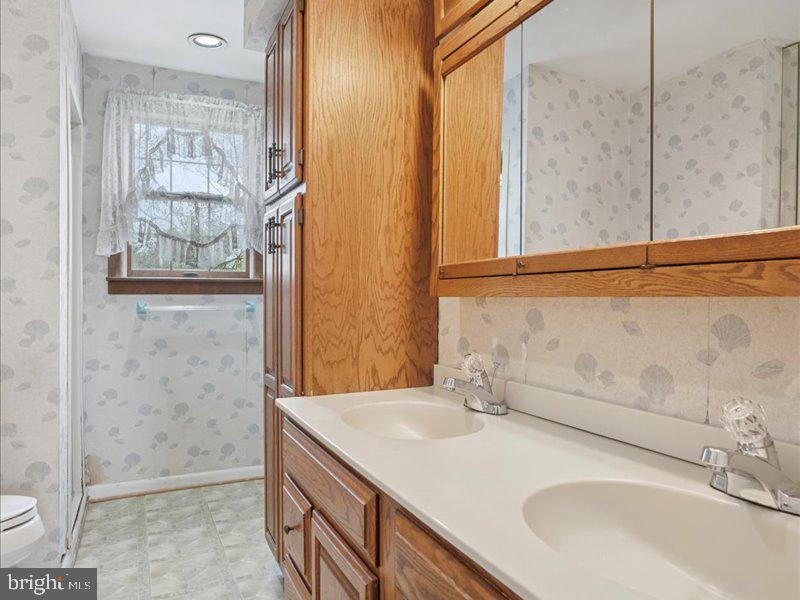 GLEN VIEW PARK - Residential