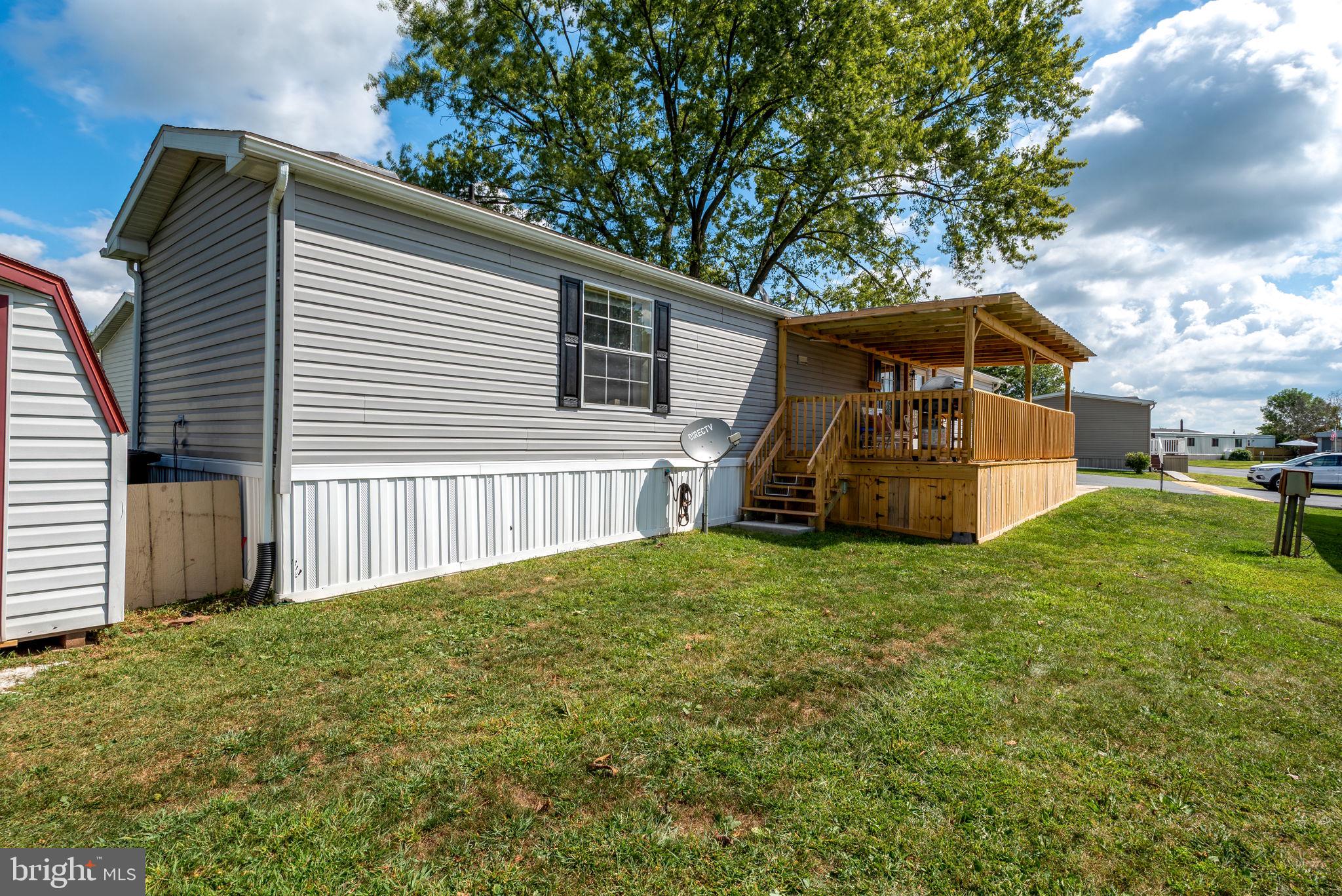 OAK KNOLL ESTATES - Residential