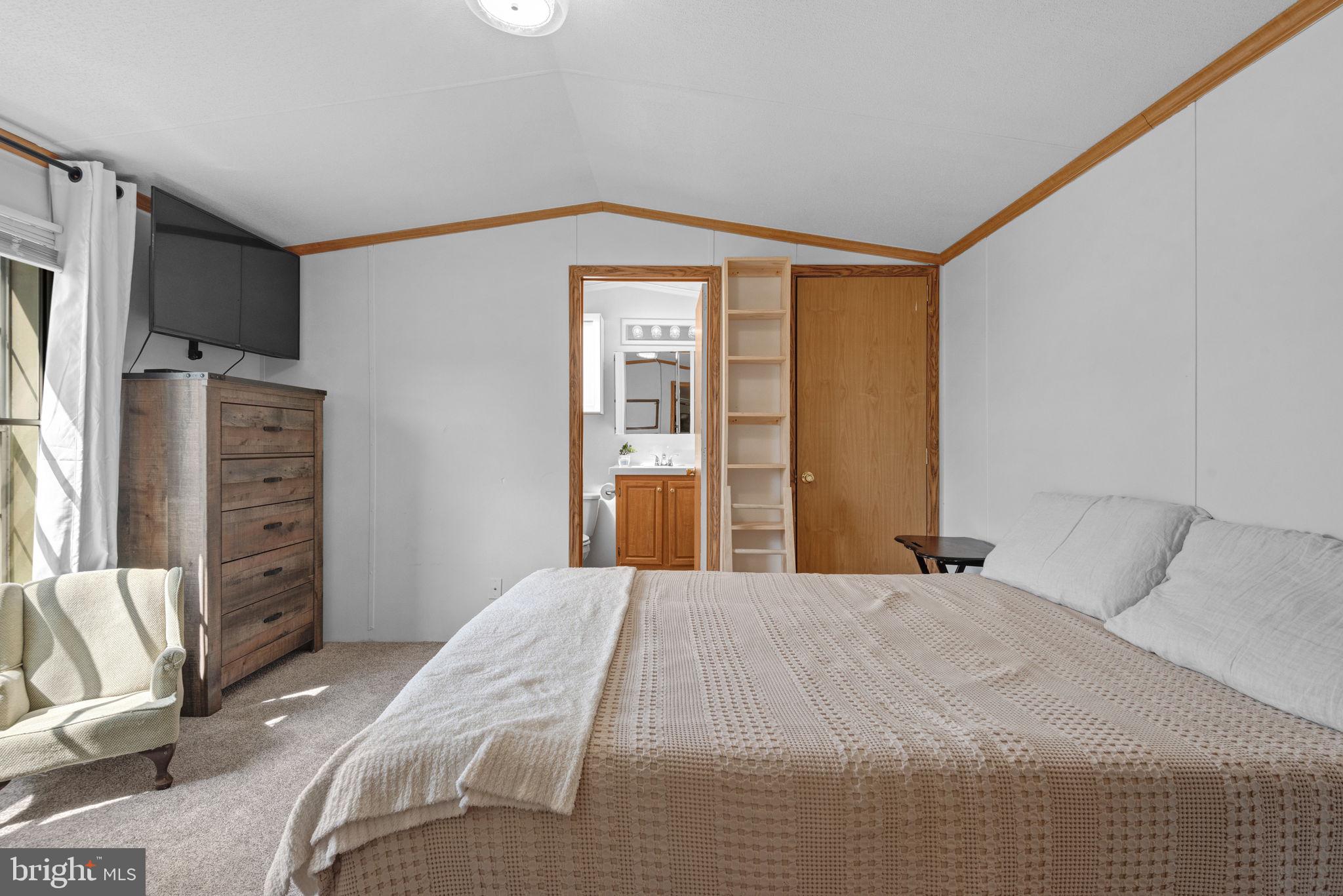 OAK KNOLL ESTATES - Residential