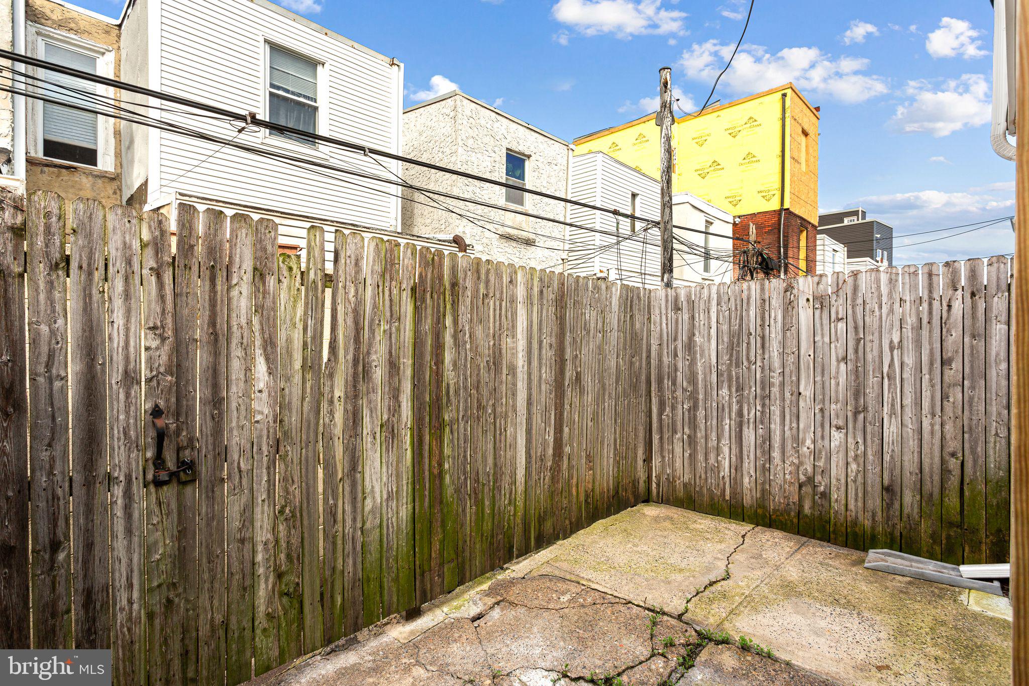 WHITMAN - Residential