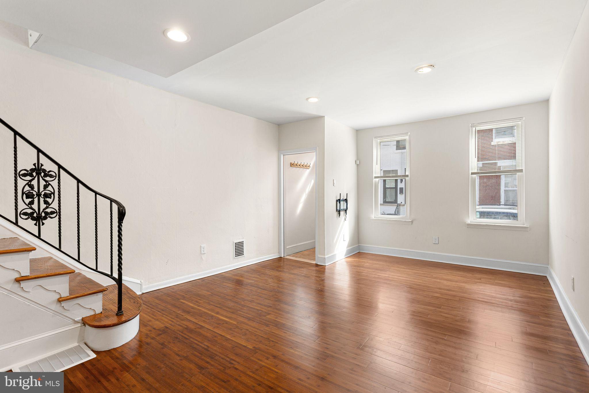 WHITMAN - Residential