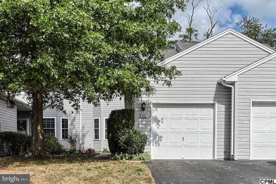 Two story townhouse with 2 bedrooms (each with their own bath) and loft/office. Recently painted, new flooring in kitchen and laundry room. 2nd floor master bedroom has balcony overlooking private landscaped area. Quiet area with small association. Seller is a licensed agent in State of PA.