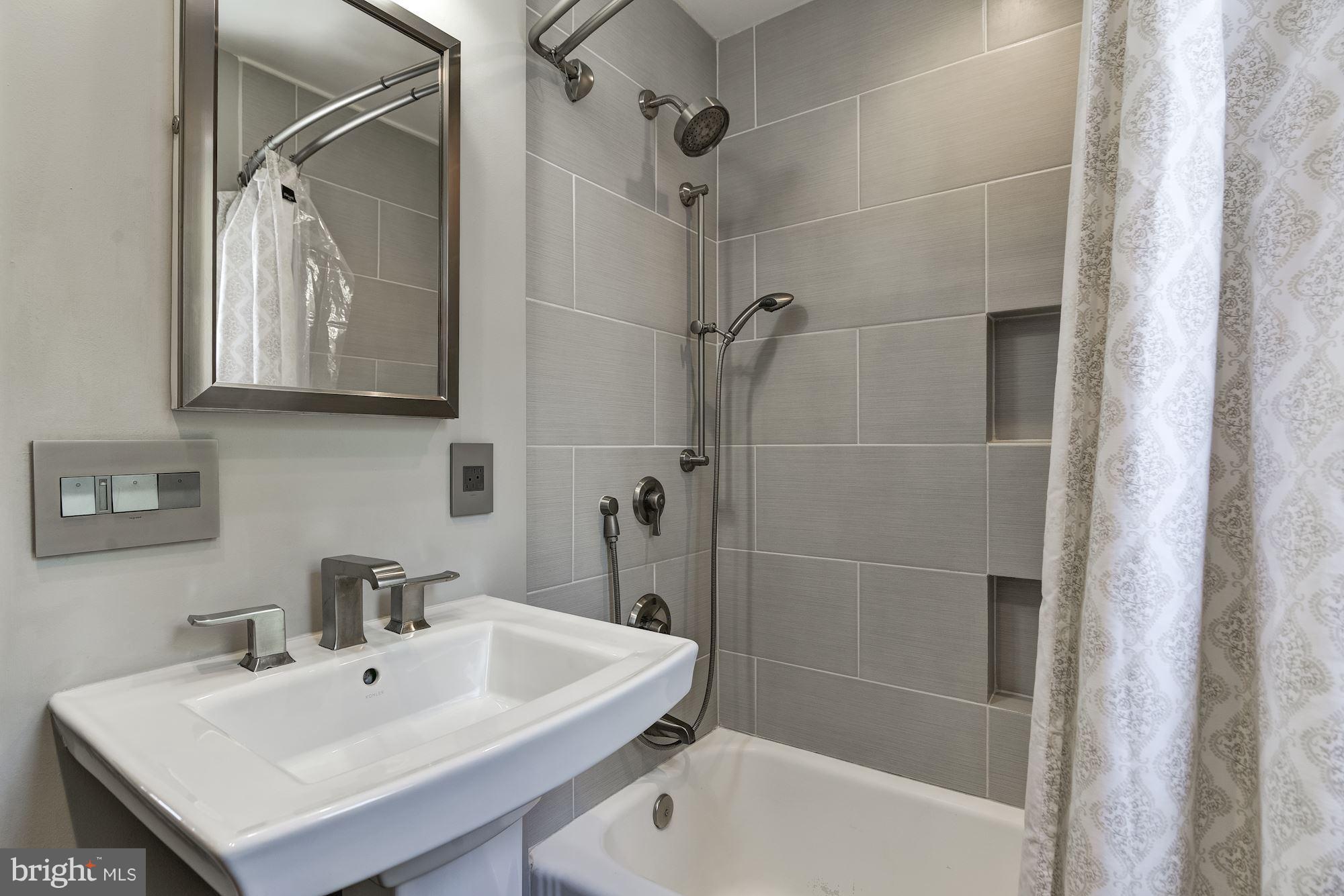 SUNSET TERRACE - Residential