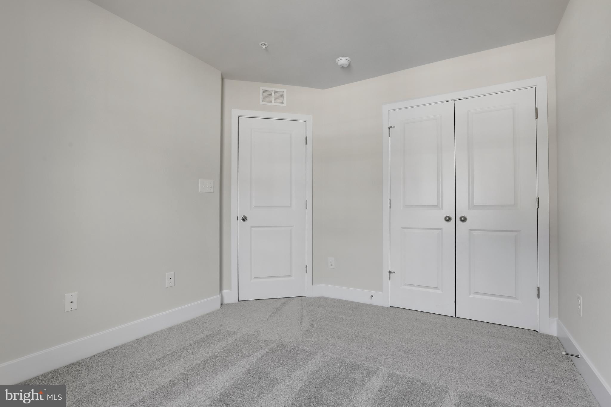 TANYARD COVE NORTH - Residential Lease