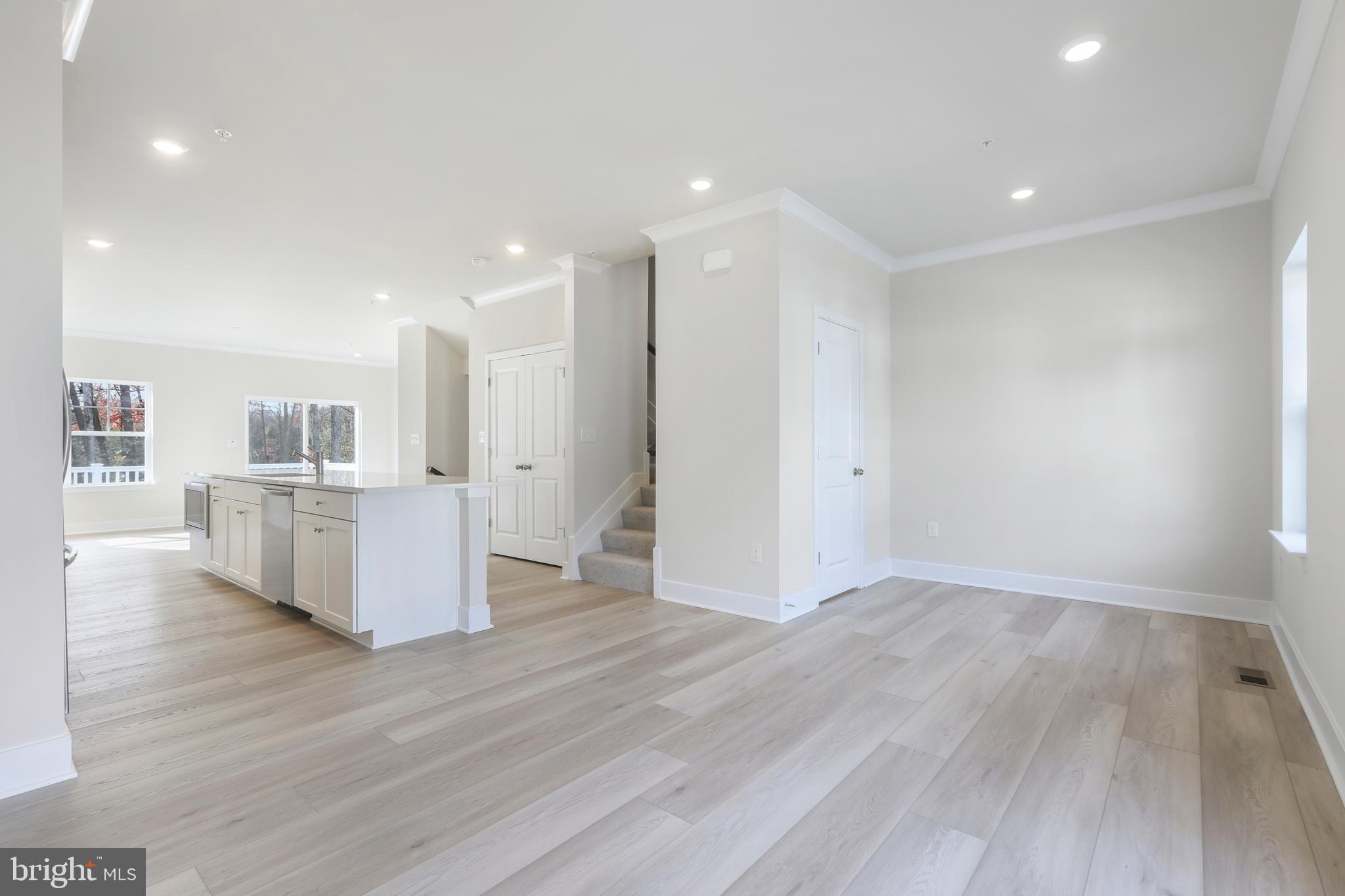 TANYARD COVE NORTH - Residential Lease