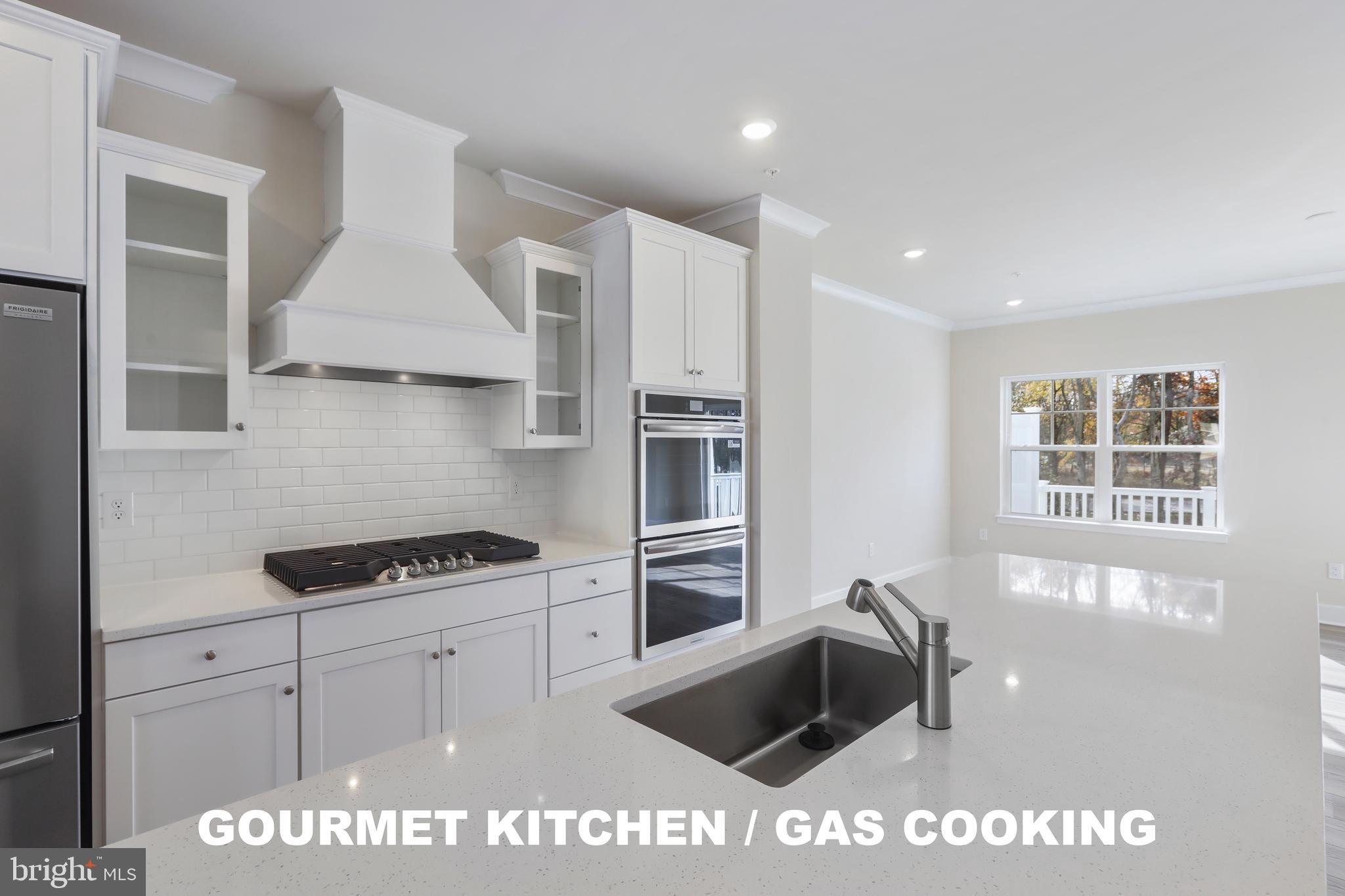 TANYARD COVE NORTH - Residential Lease