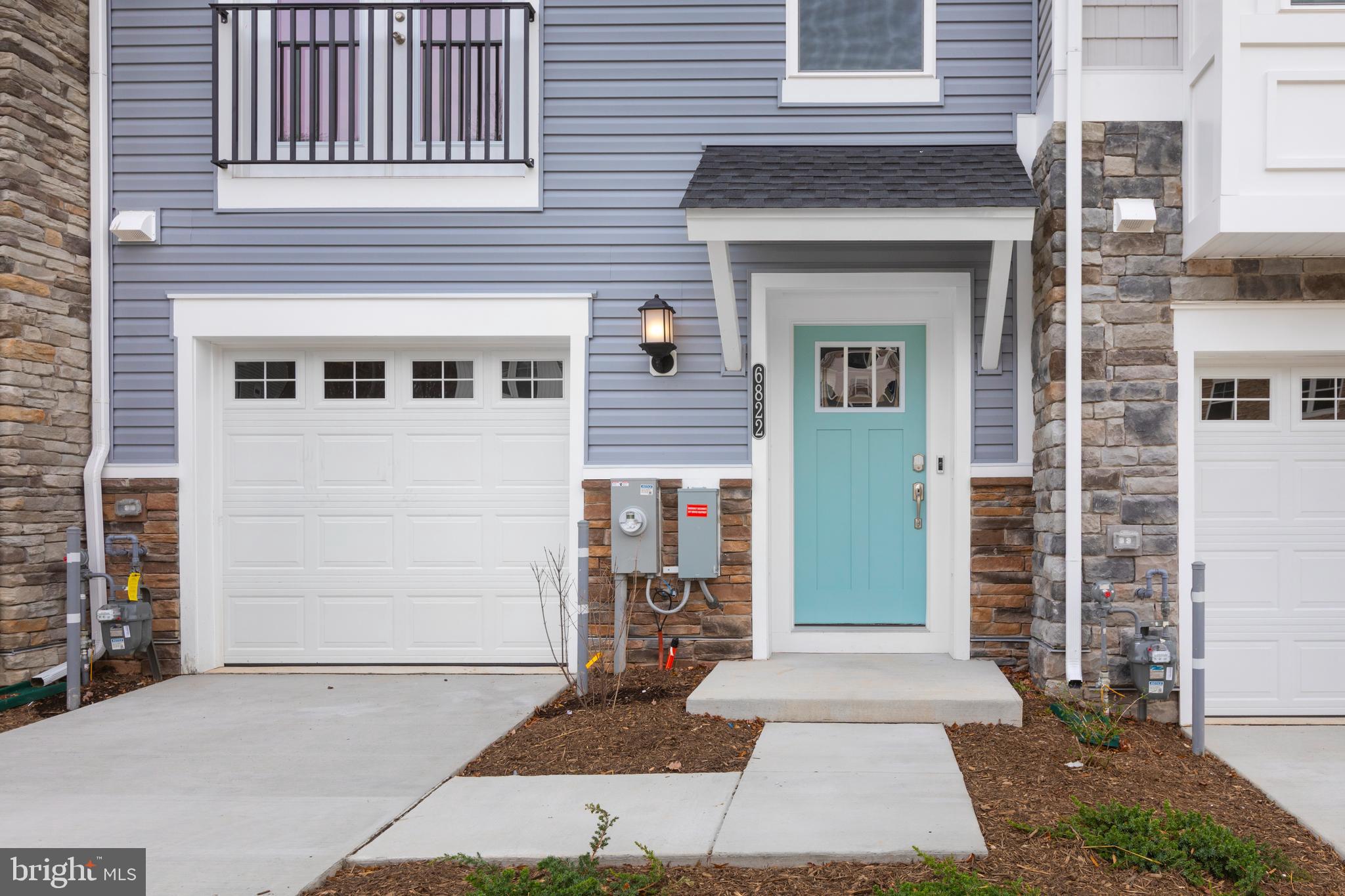 TANYARD COVE NORTH - Residential Lease