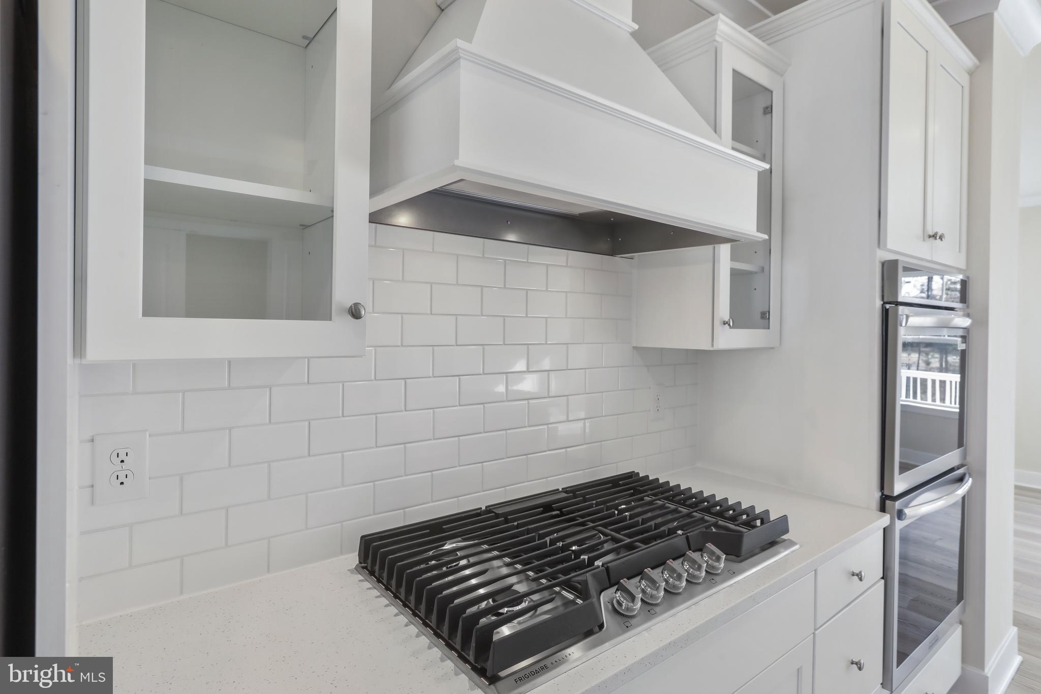 TANYARD COVE NORTH - Residential Lease