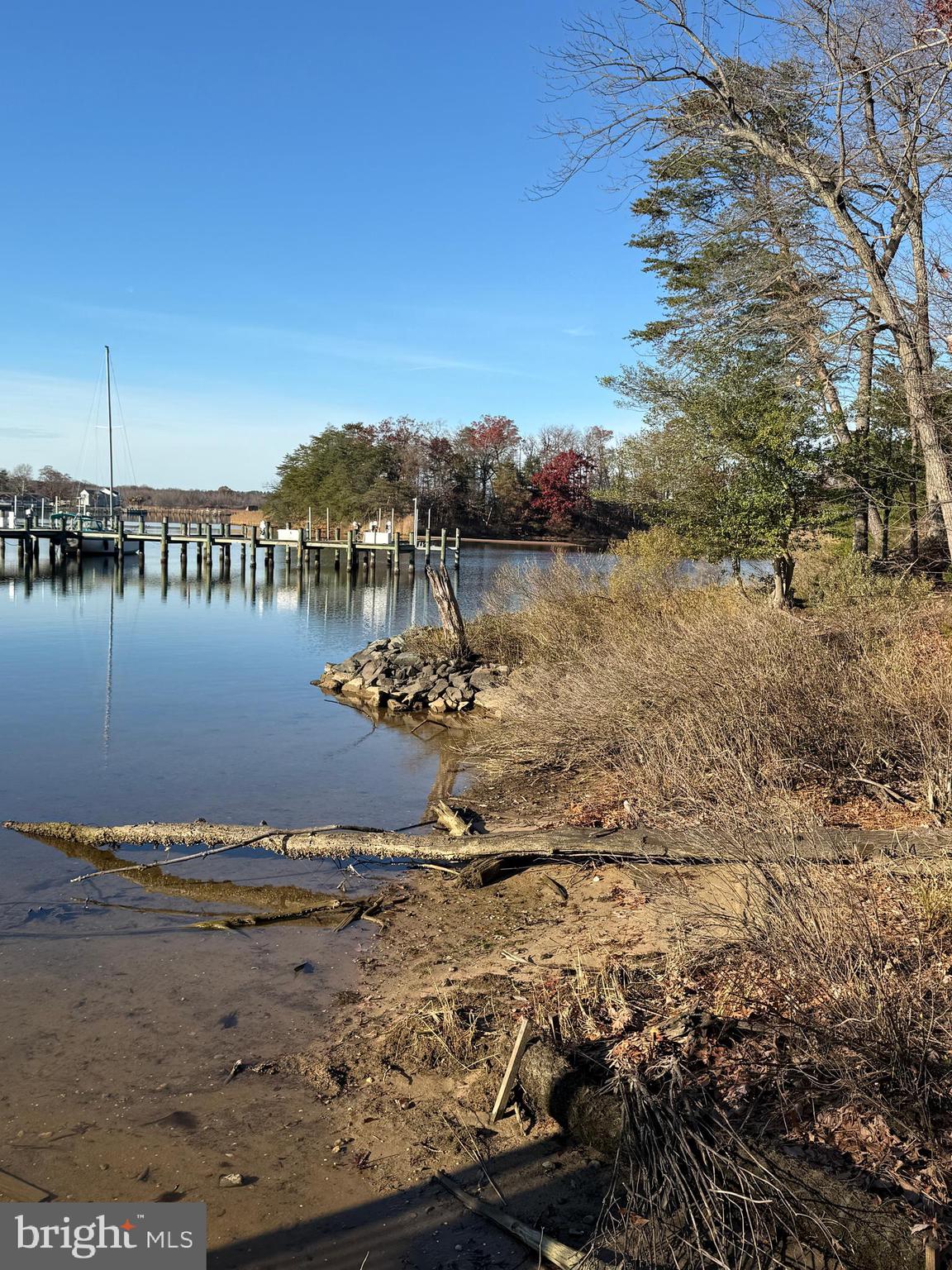 TANYARD COVE NORTH - Residential Lease