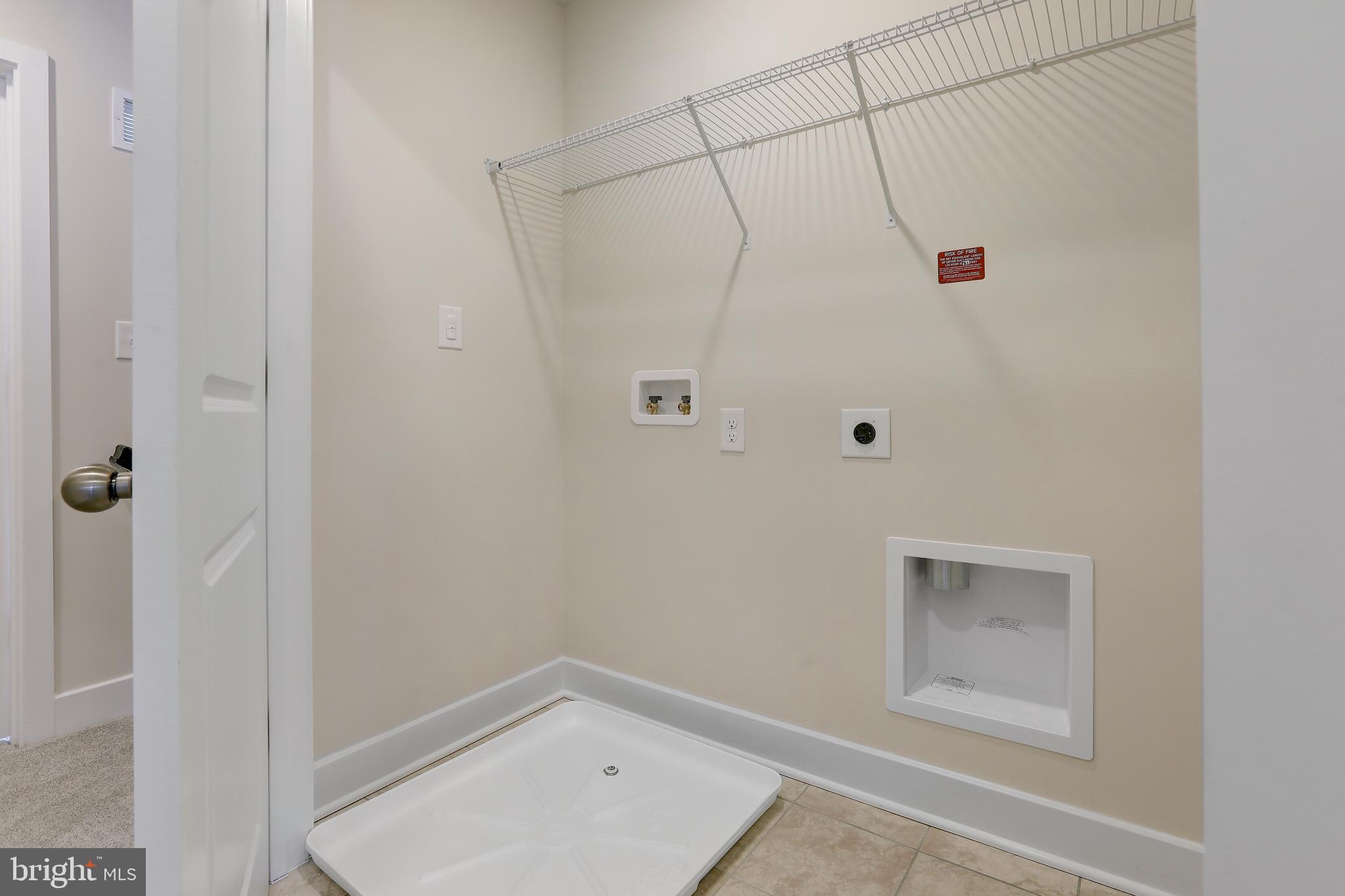 TANYARD COVE NORTH - Residential Lease