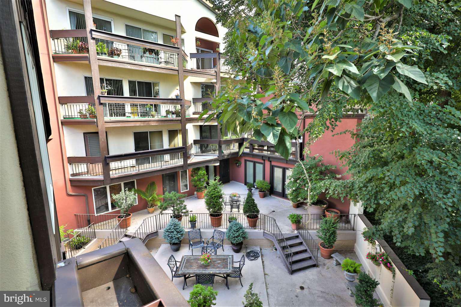 CHESTNUT HILL - Residential Lease