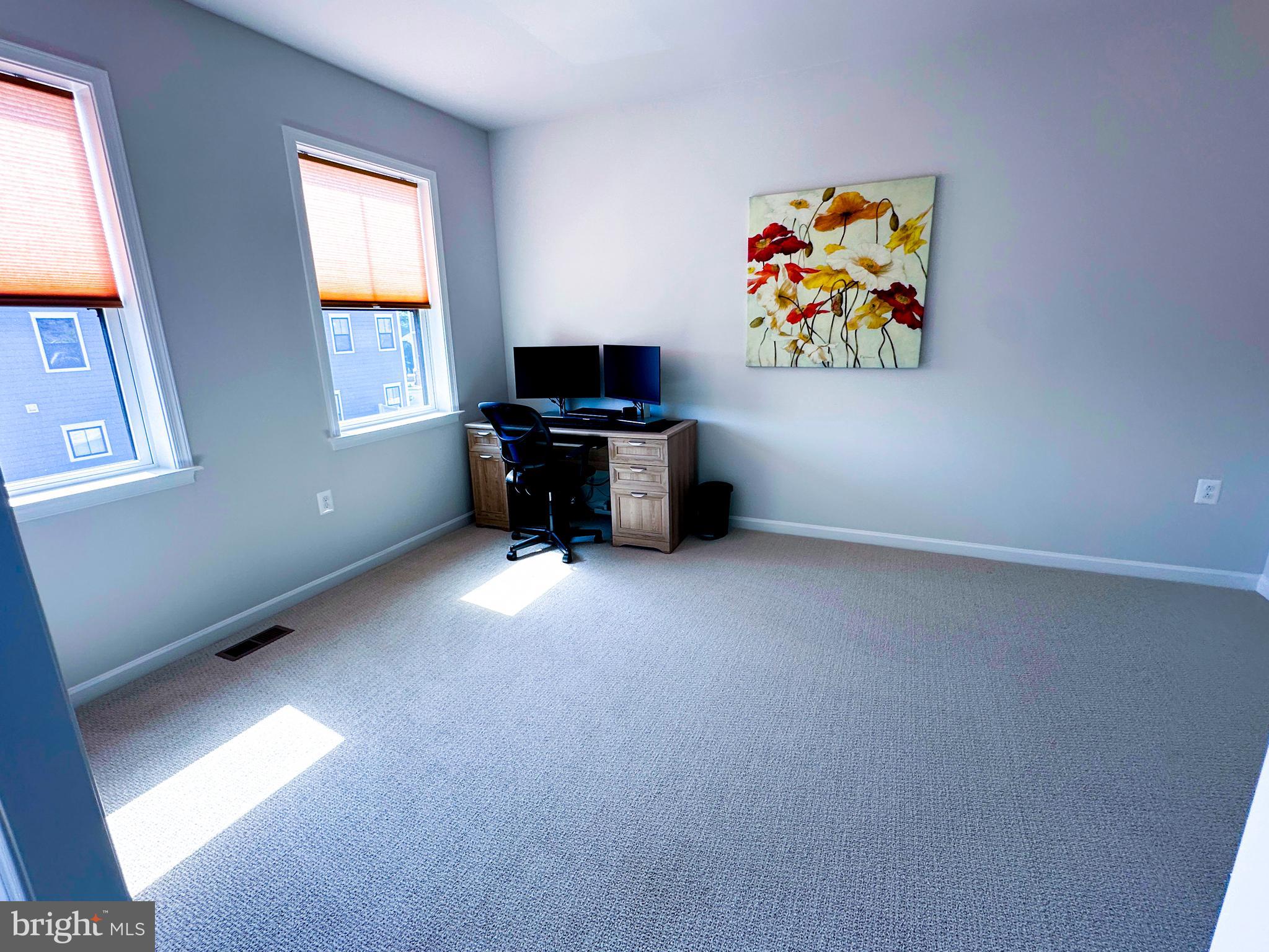 CADENCE AT LANSDOWNE - Residential