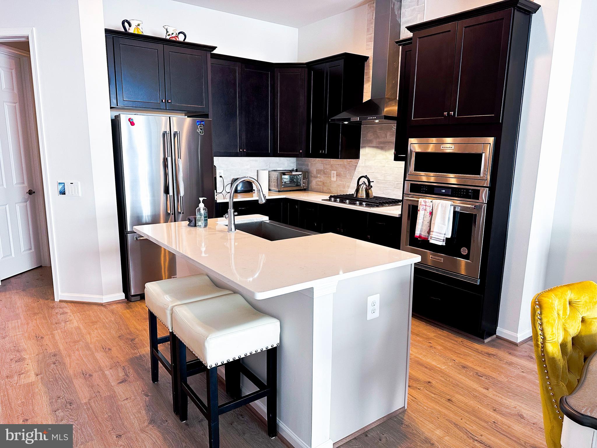 CADENCE AT LANSDOWNE - Residential