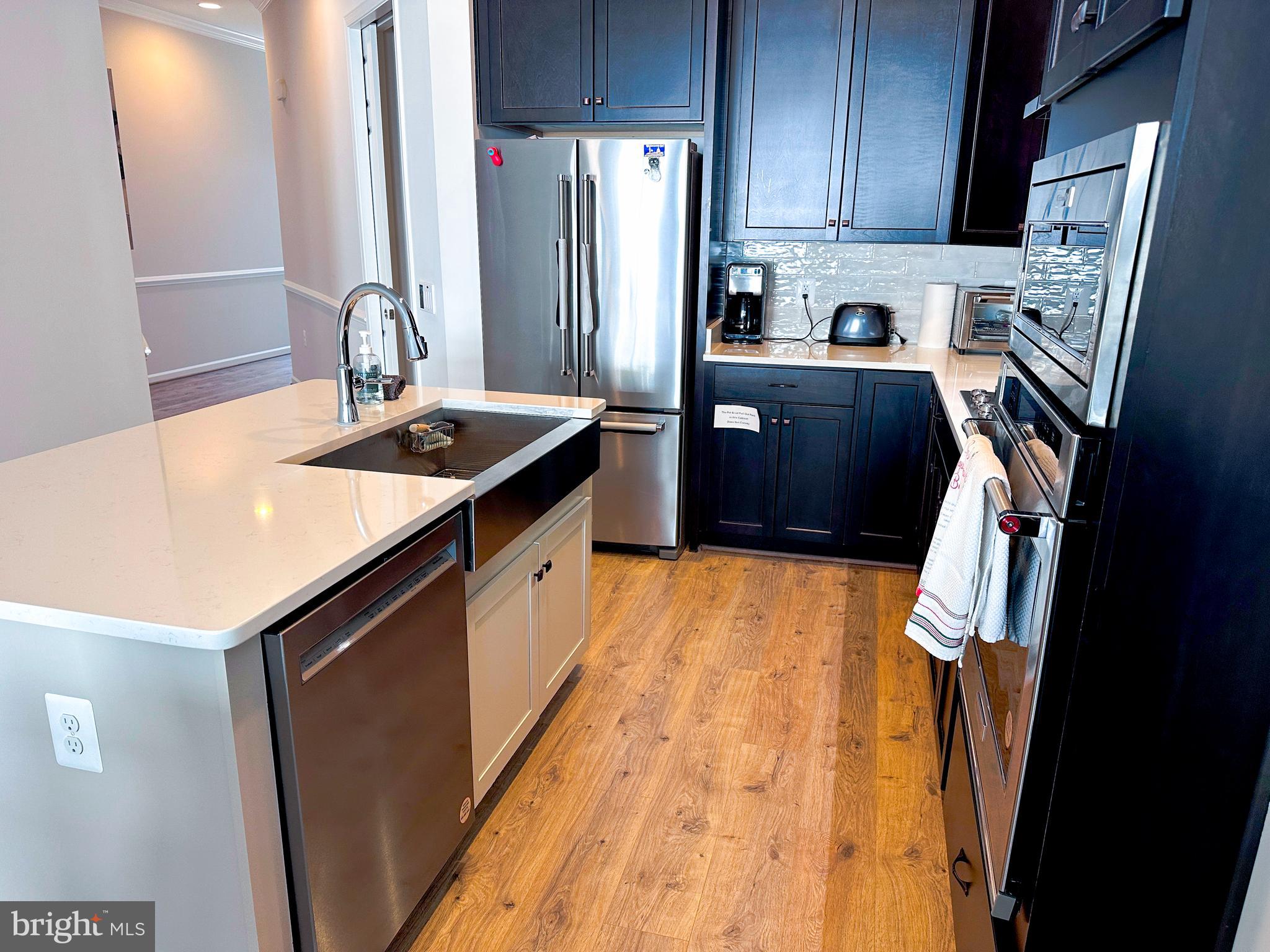 CADENCE AT LANSDOWNE - Residential