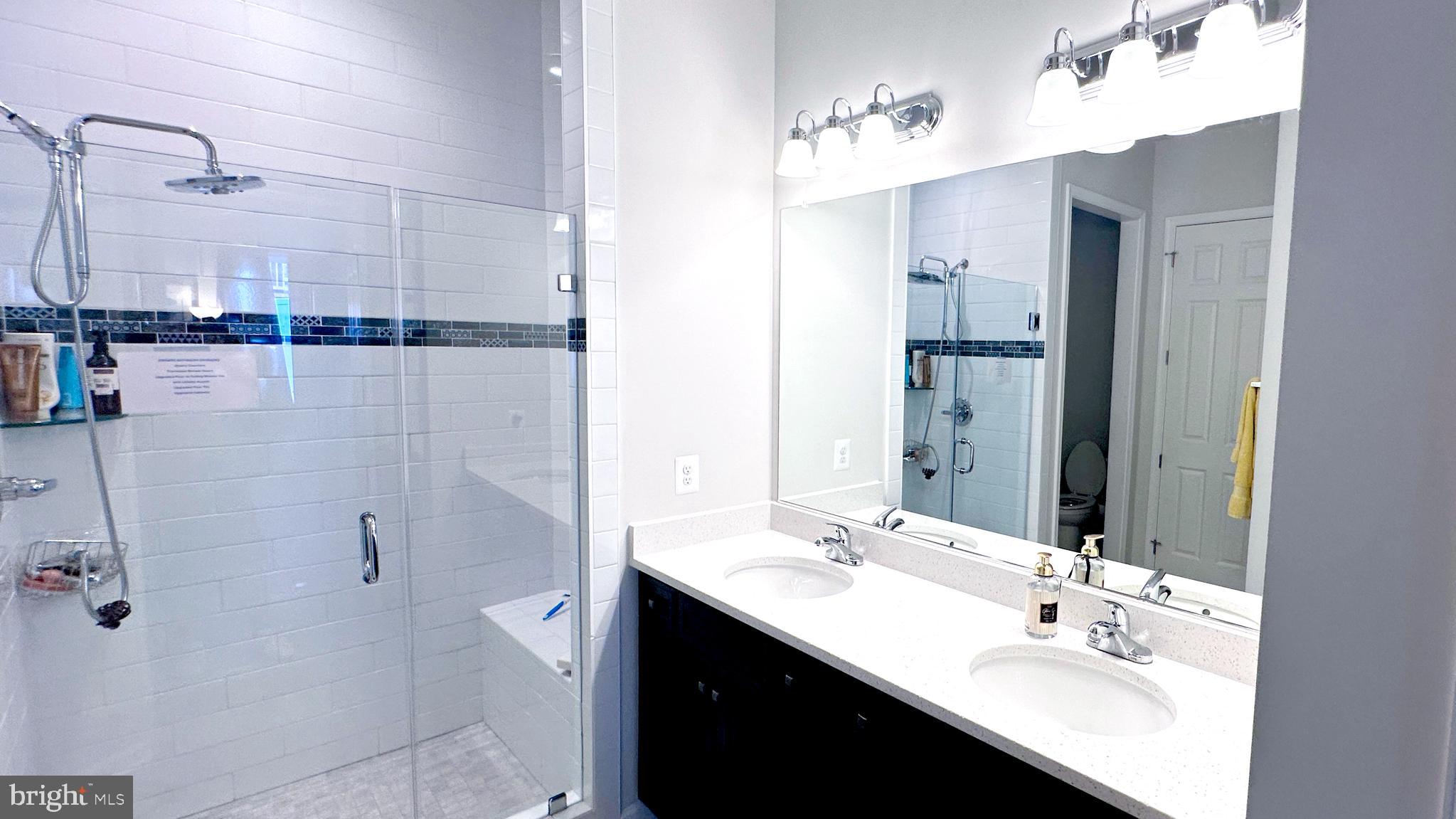 CADENCE AT LANSDOWNE - Residential