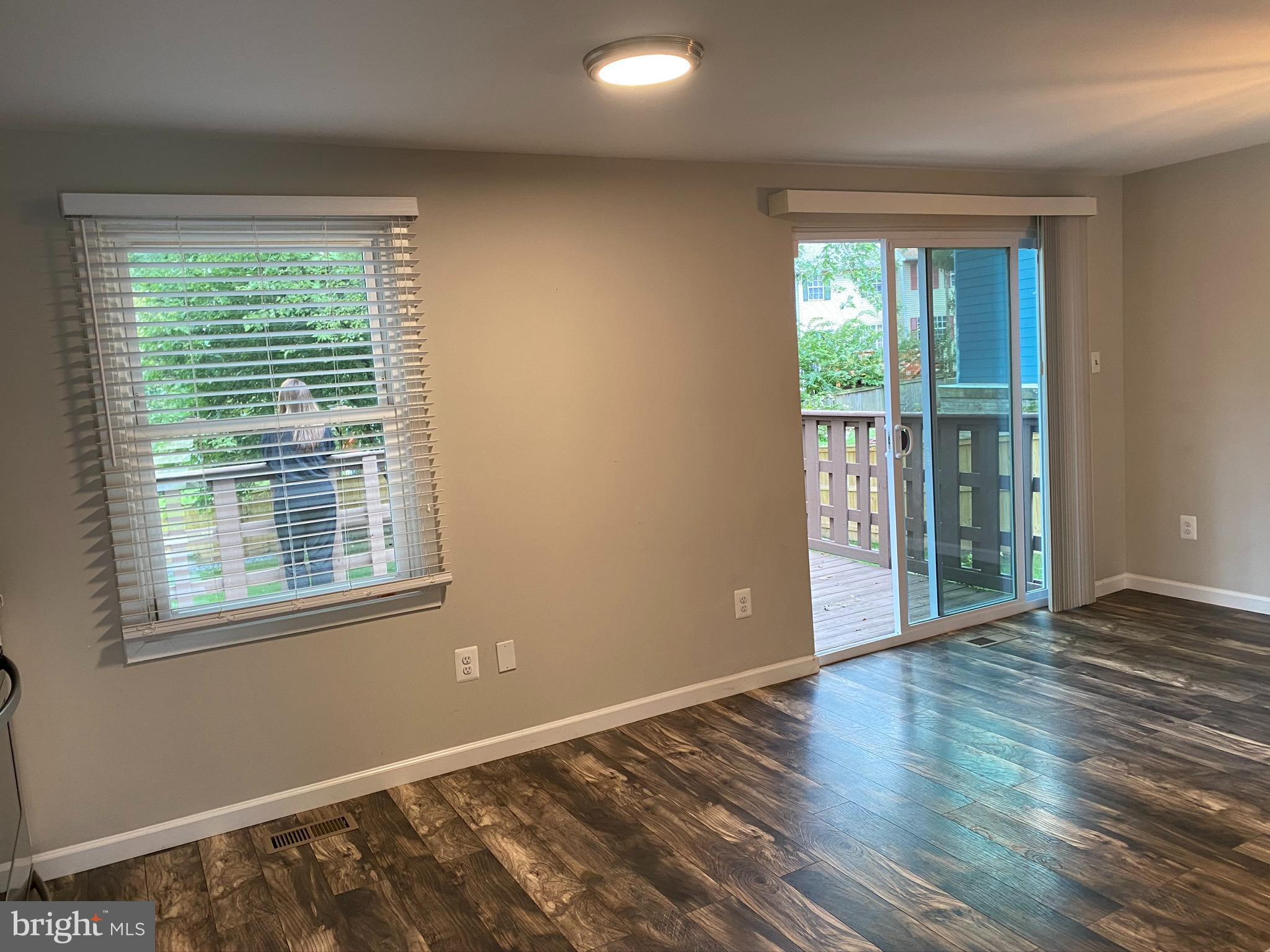 DEER PARK - Residential Lease