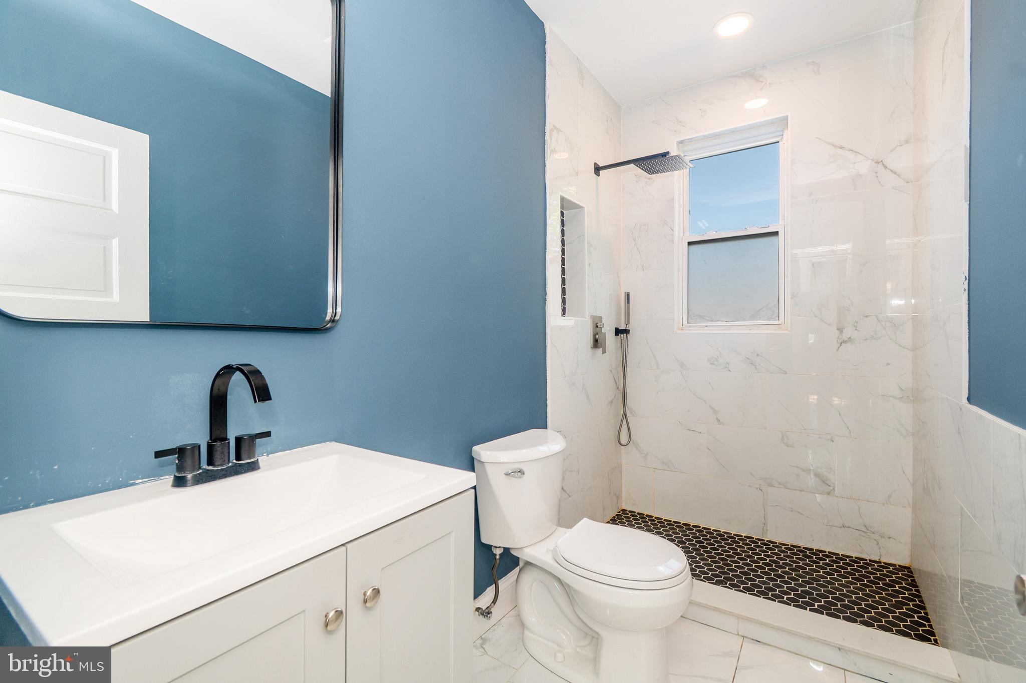 BIDDLE STREET - Residential