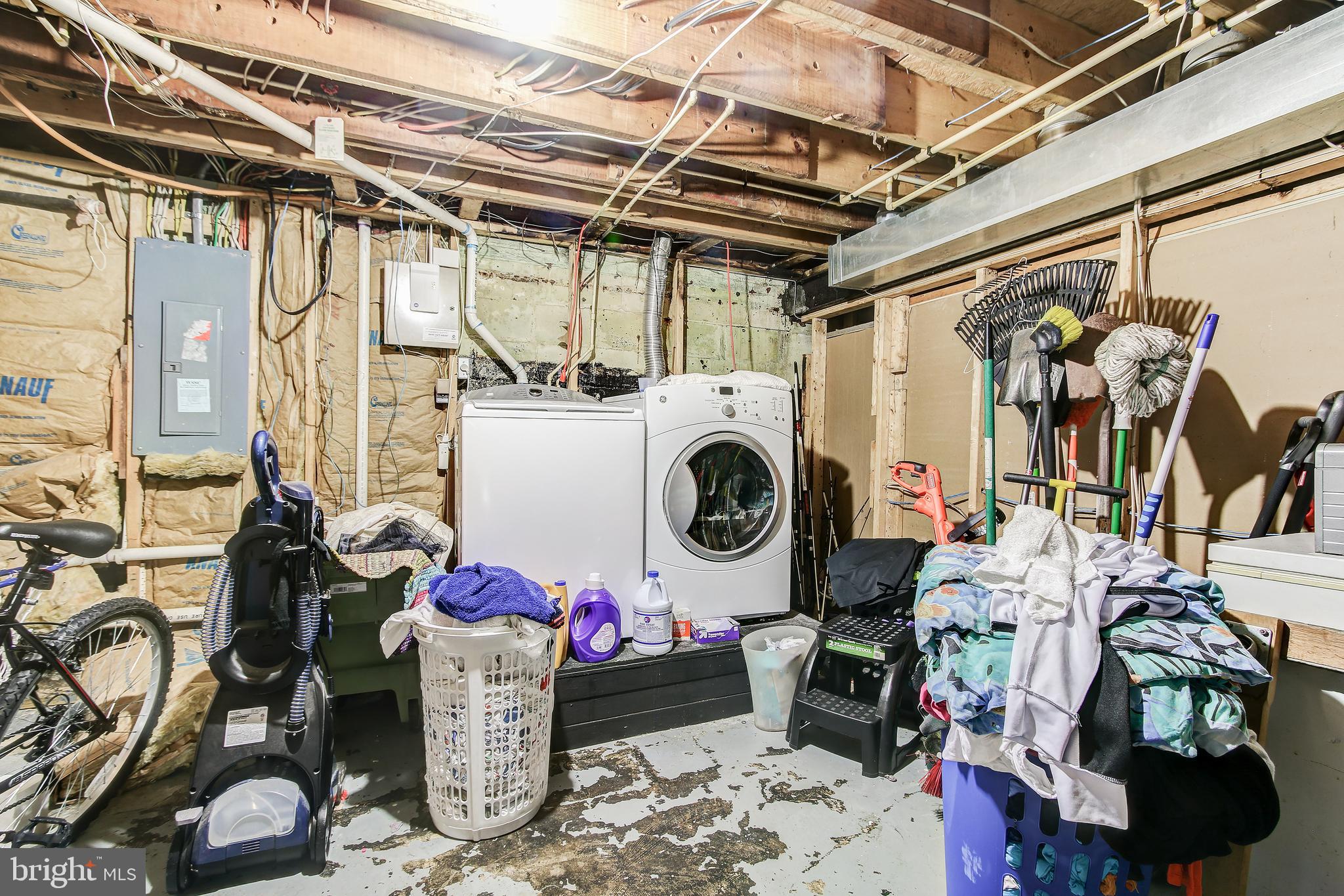 CORAL HILLS- 2ND ADDN - Residential