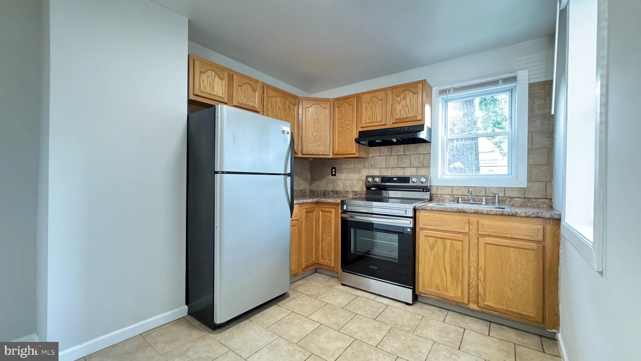 Philadelphia, Pennsylvania 19134, United States, 2 Bedrooms Bedrooms, ,1 BathroomBathrooms,Residential,Contingent,150450