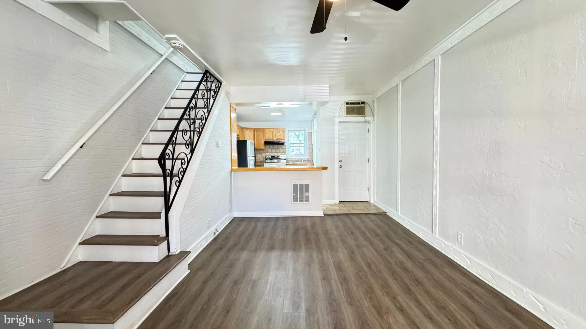 Philadelphia, Pennsylvania 19134, United States, 2 Bedrooms Bedrooms, ,1 BathroomBathrooms,Residential,Contingent,150450