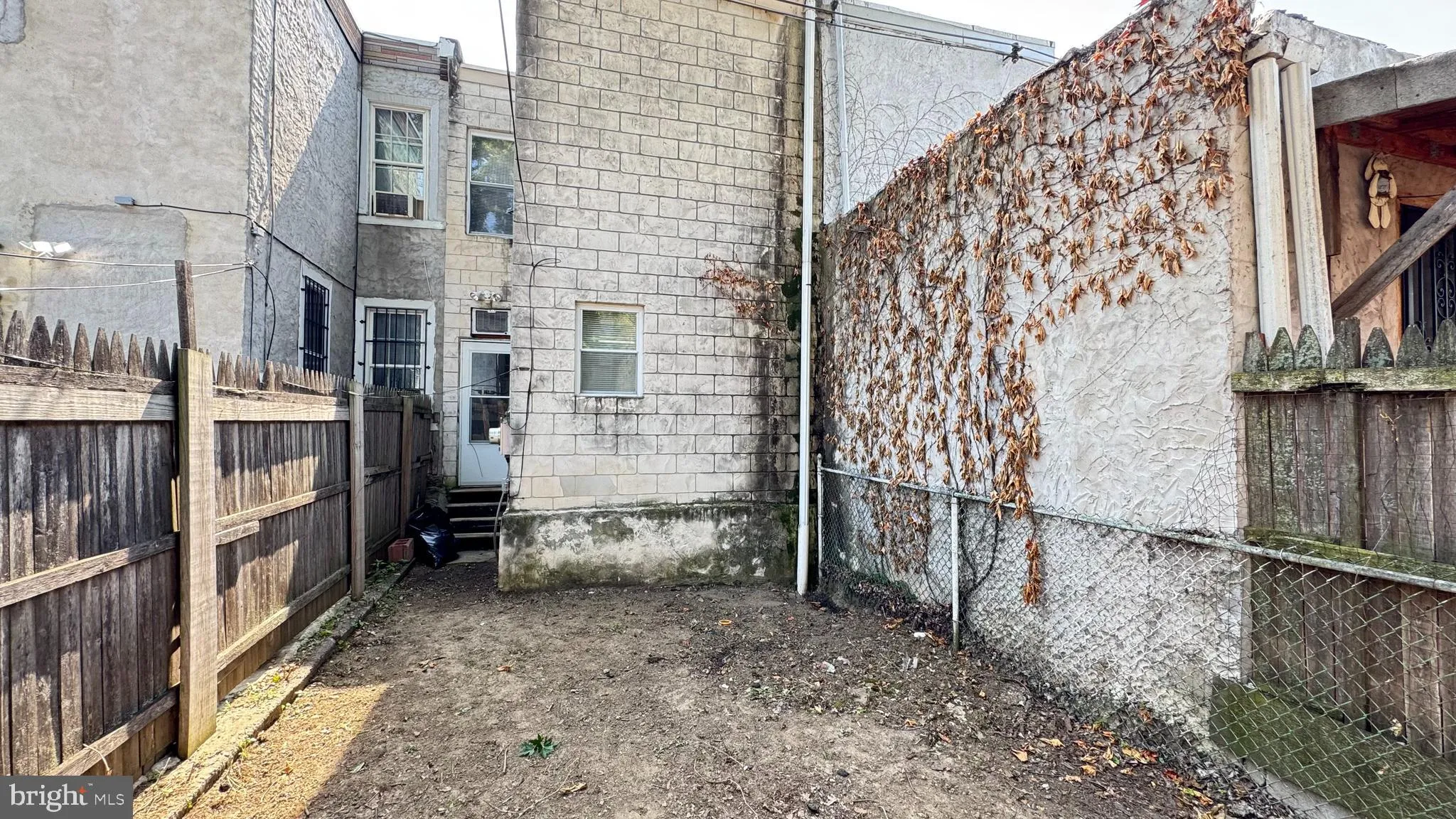 Philadelphia, Pennsylvania 19134, United States, 2 Bedrooms Bedrooms, ,1 BathroomBathrooms,Residential,Contingent,150450