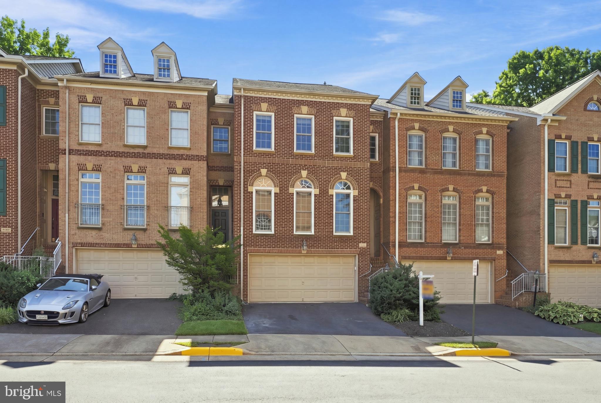12483 ROSE PATH CIRCLE