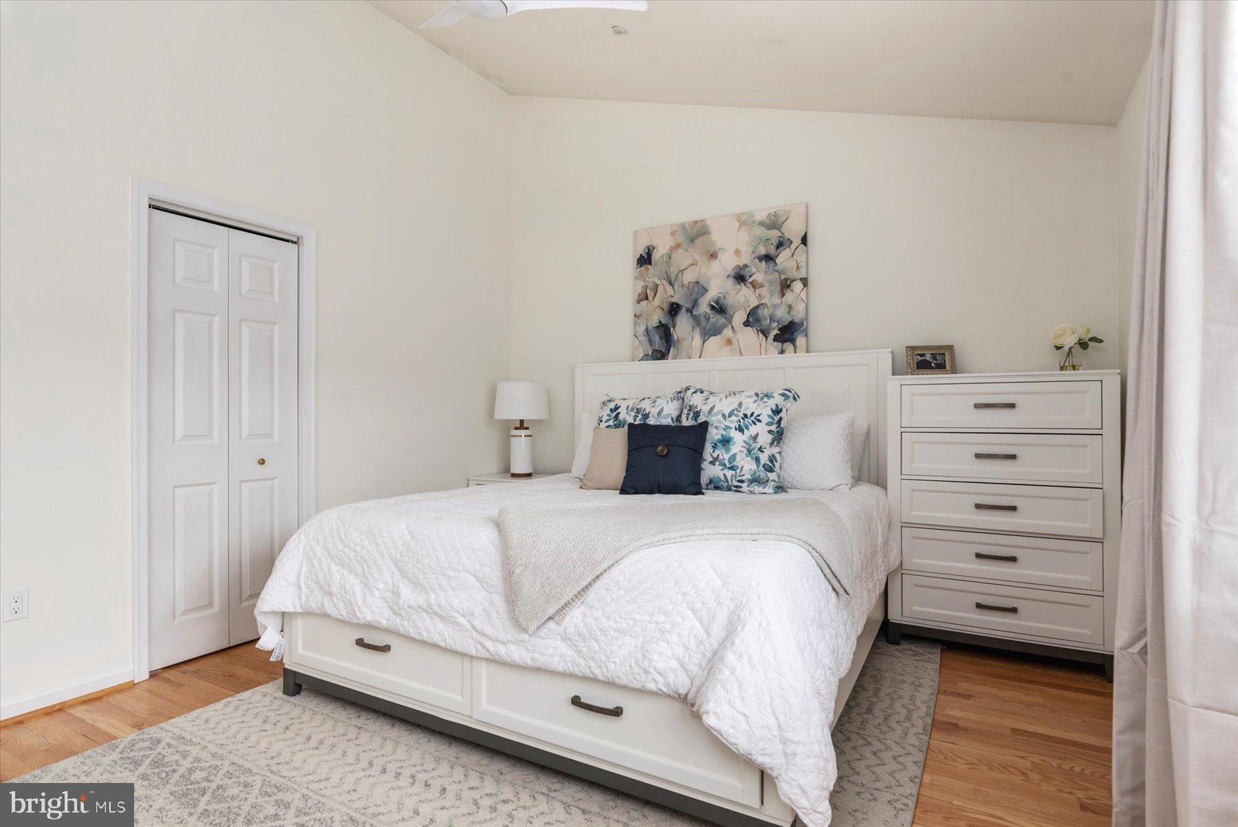 BAYSIDE - Residential