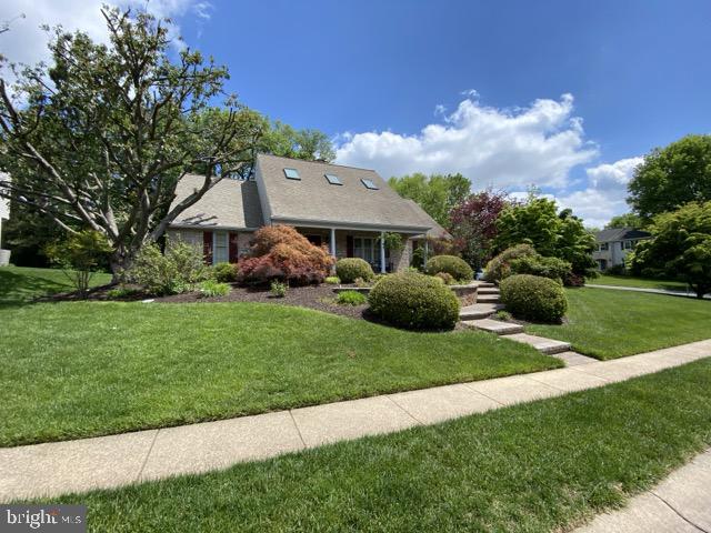 218 FAIRHILL DRIVE